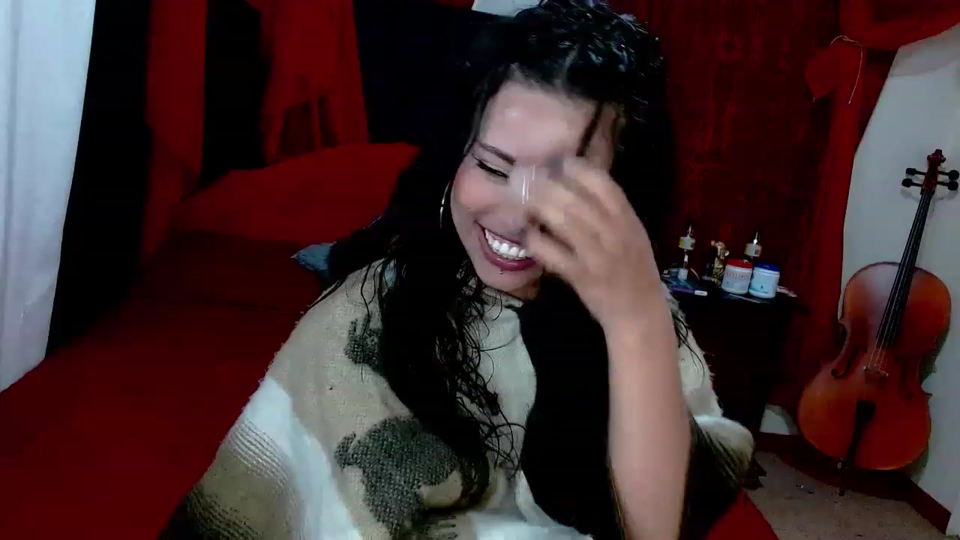 Gallery image thumbnail from Adas_room's myfreecams stream on, 01/12/2023, 08:11 image 3 of 20