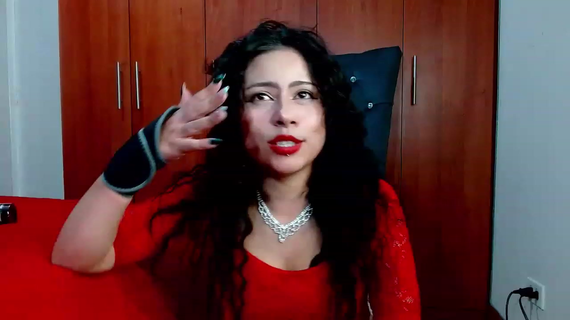Gallery image thumbnail from Adas_room's myfreecams stream on, 01/19/2023, 01:10 image 1 of 20