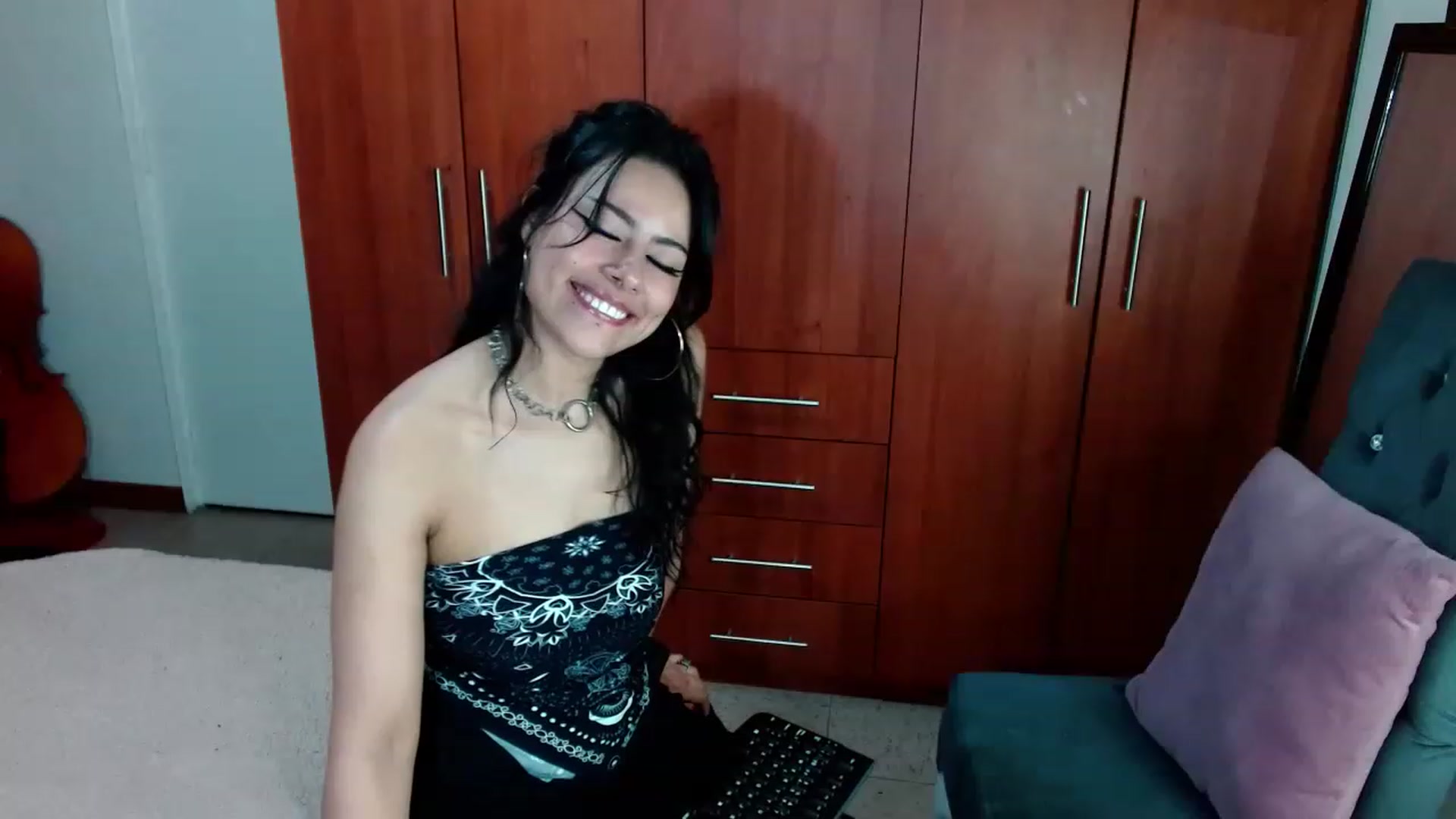 Gallery image thumbnail from Adas_room's myfreecams stream on, 02/20/2023, 08:50 image 12 of 20