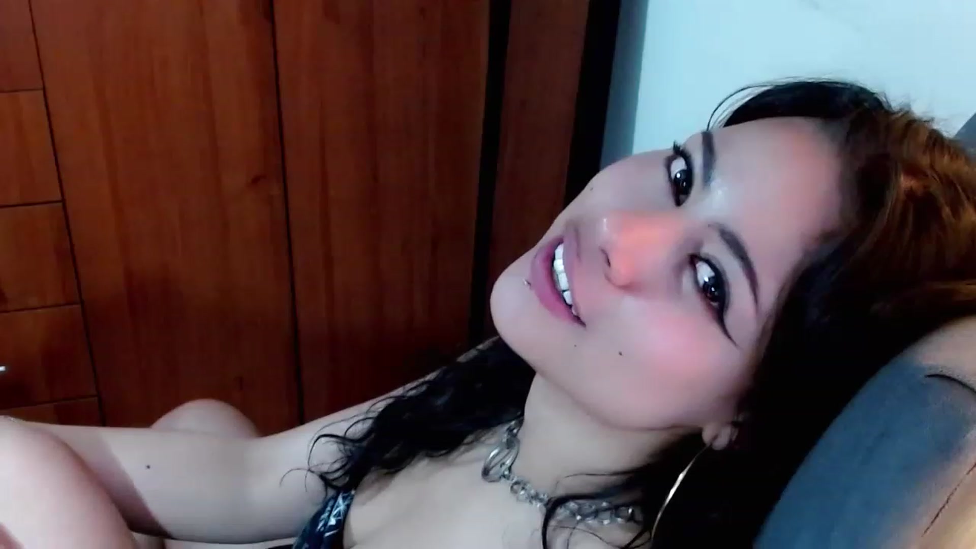 Gallery image thumbnail from Adas_room's myfreecams stream on, 02/21/2023, 08:33 image 2 of 20