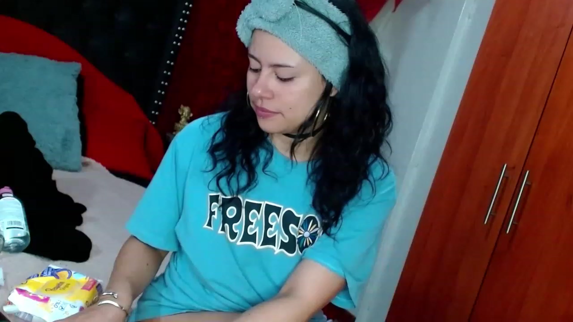 Gallery image thumbnail from Adas_room's myfreecams stream on, 02/23/2023, 10:37 image 17 of 20