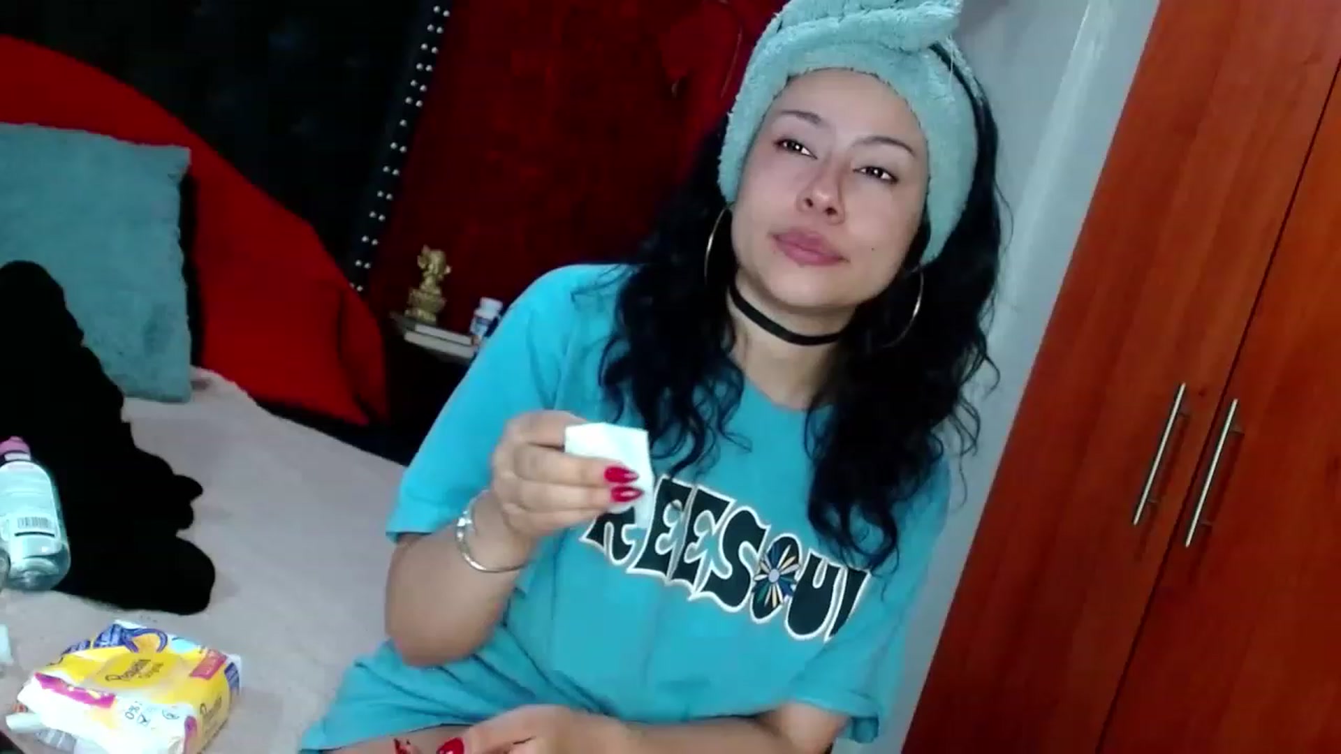 Gallery image thumbnail from Adas_room's myfreecams stream on, 02/23/2023, 10:37 image 16 of 20