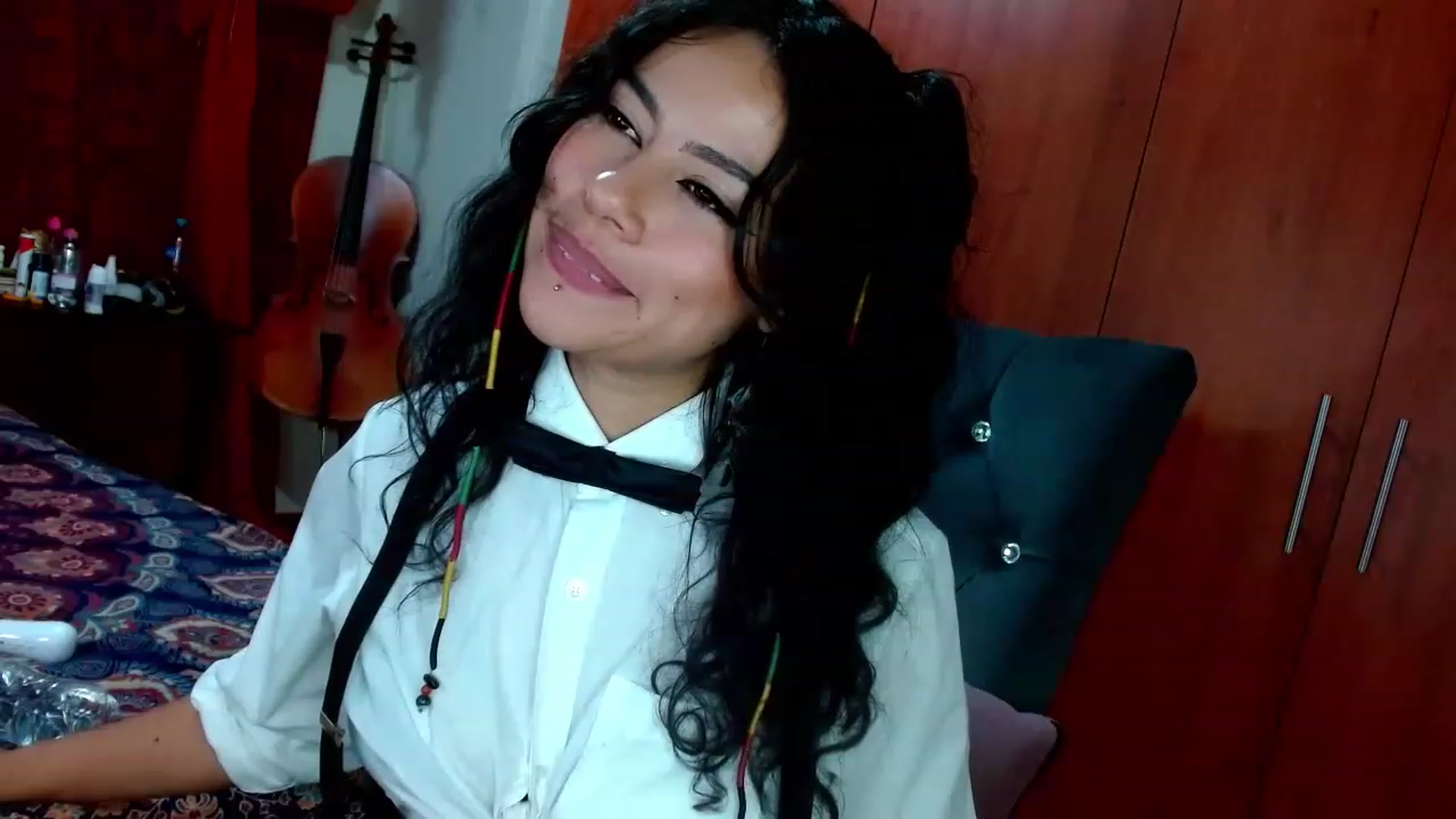 Gallery image thumbnail from Adas_room's myfreecams stream on, 03/30/2023, 07:22 image 7 of 20