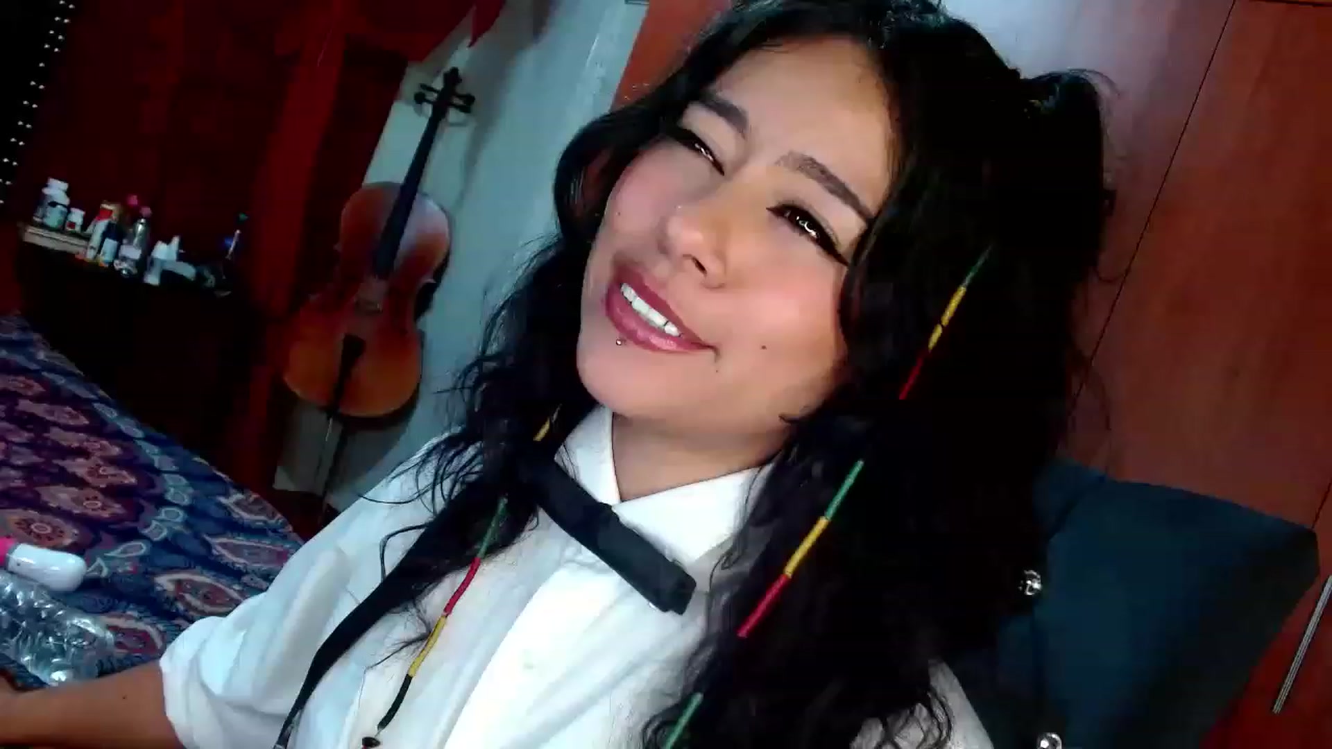 Gallery image thumbnail from Adas_room's myfreecams stream on, 03/30/2023, 07:22 image 15 of 20