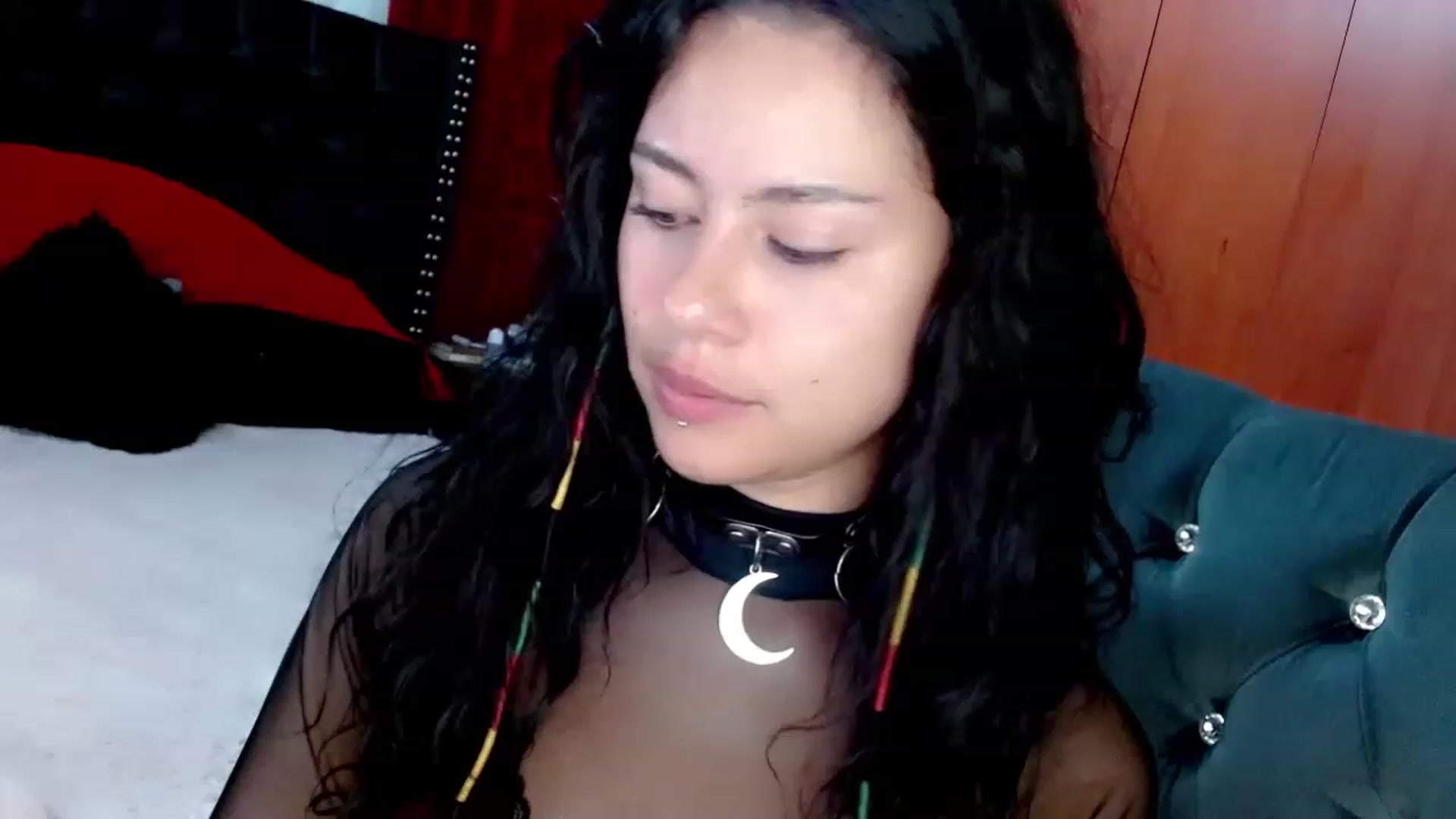 Gallery image thumbnail from Adas_room's myfreecams stream on, 04/07/2023, 09:24 image 14 of 20