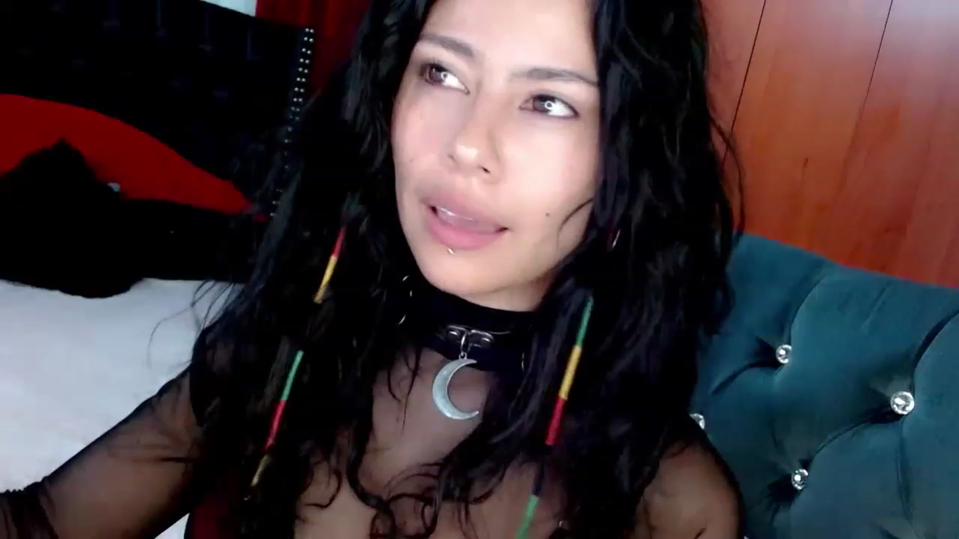 Gallery image thumbnail from Adas_room's myfreecams stream on, 04/07/2023, 09:24 image 16 of 20