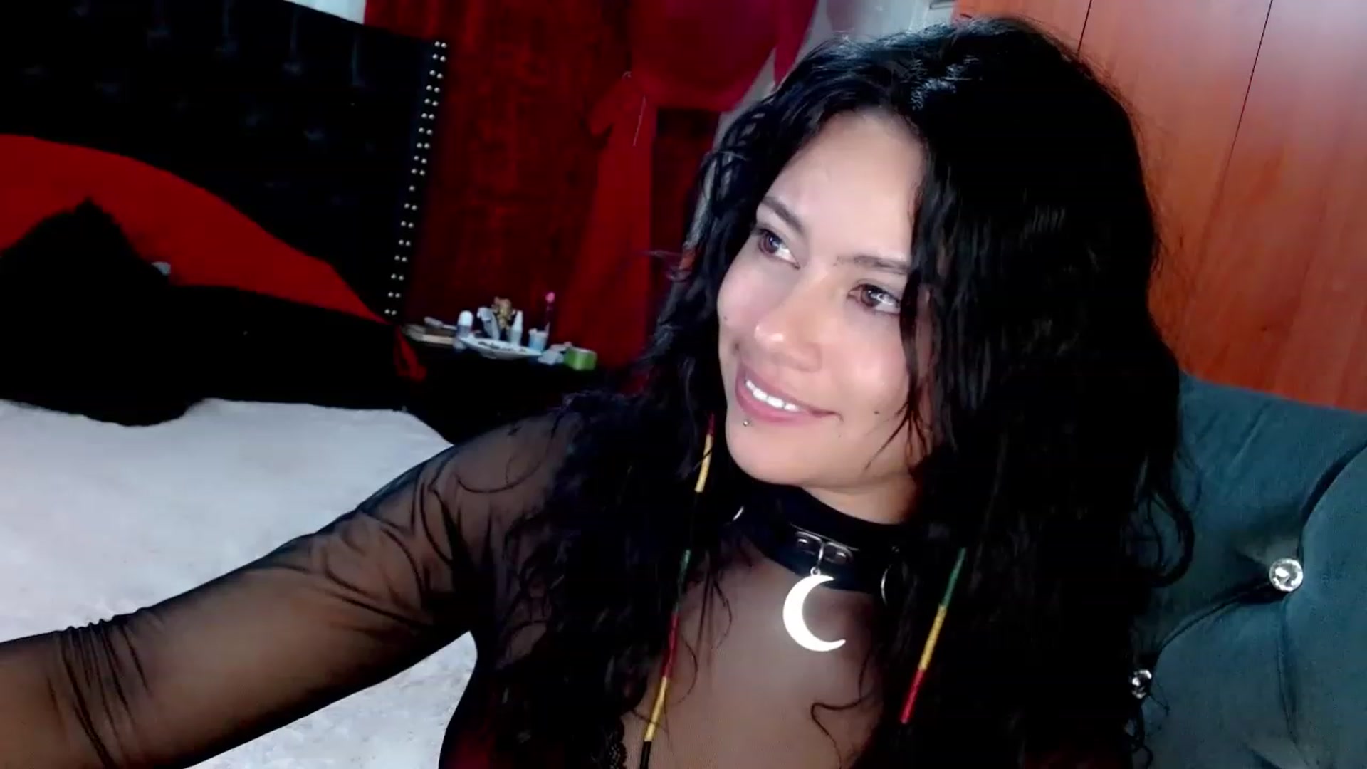 Gallery image thumbnail from Adas_room's myfreecams stream on, 04/07/2023, 09:24 image 15 of 20