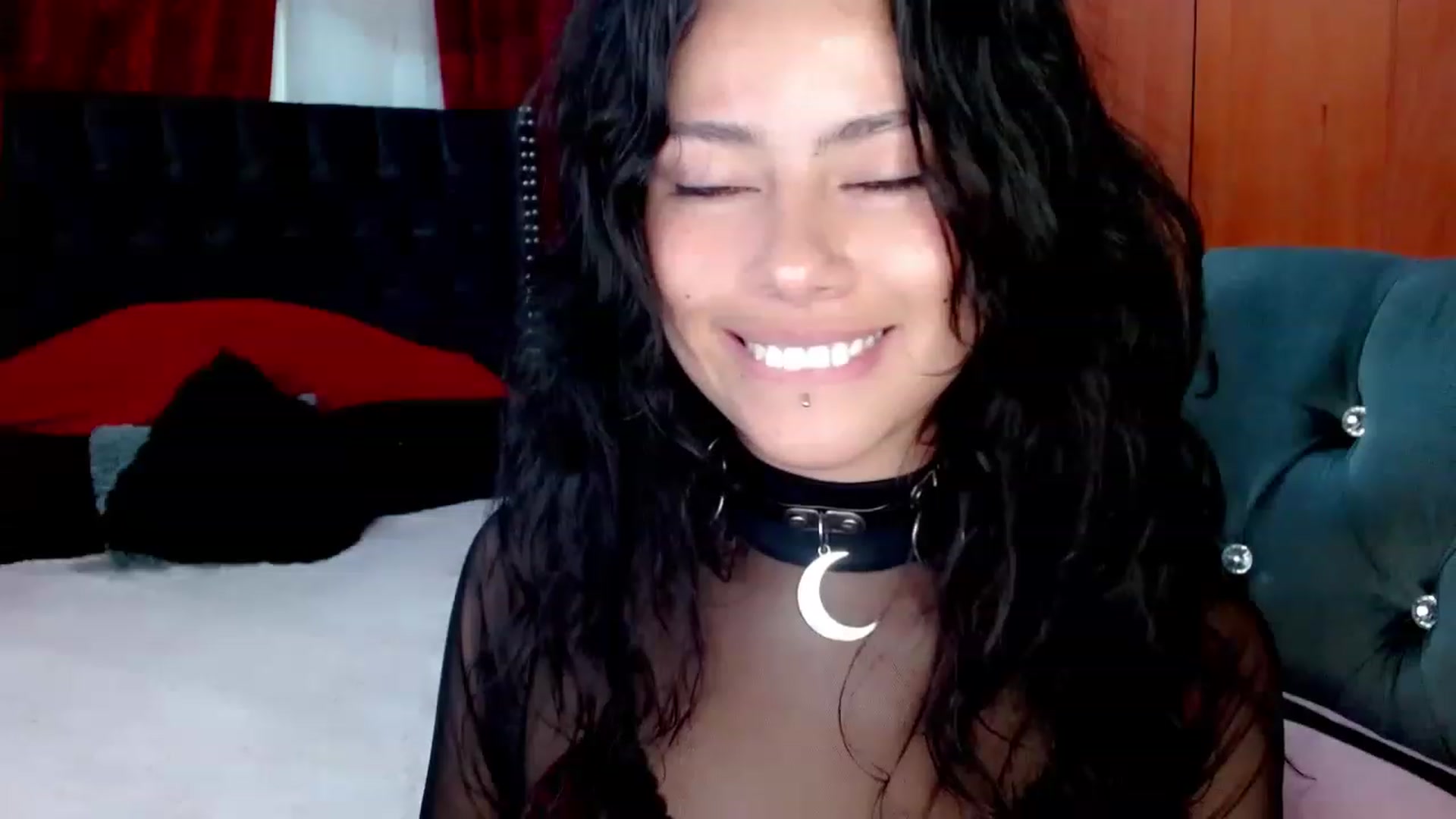 Gallery image thumbnail from Adas_room's myfreecams stream on, 04/07/2023, 09:24 image 10 of 20