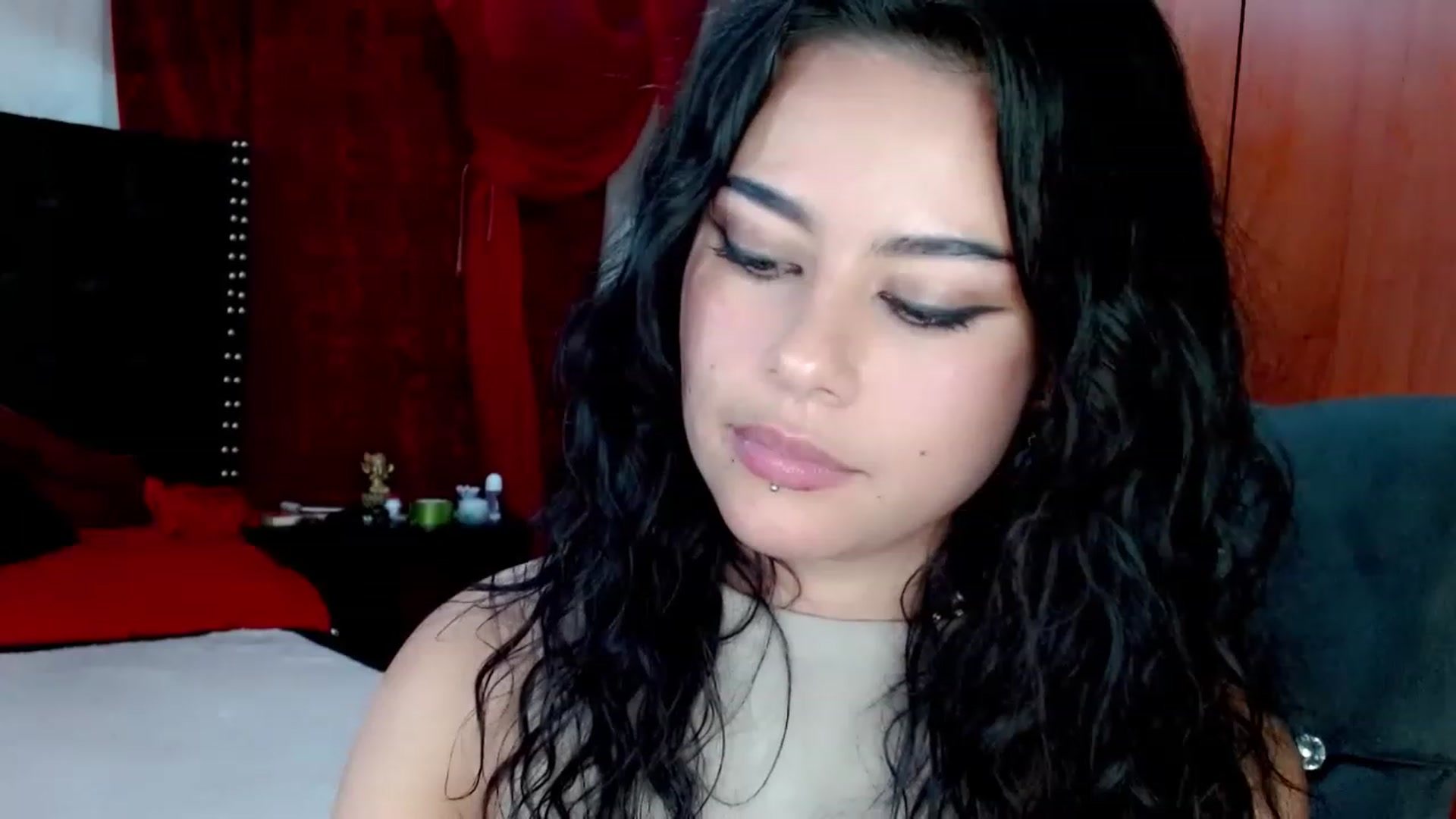 Gallery image thumbnail from Adas_room's myfreecams stream on, 04/12/2023, 08:23 image 13 of 20