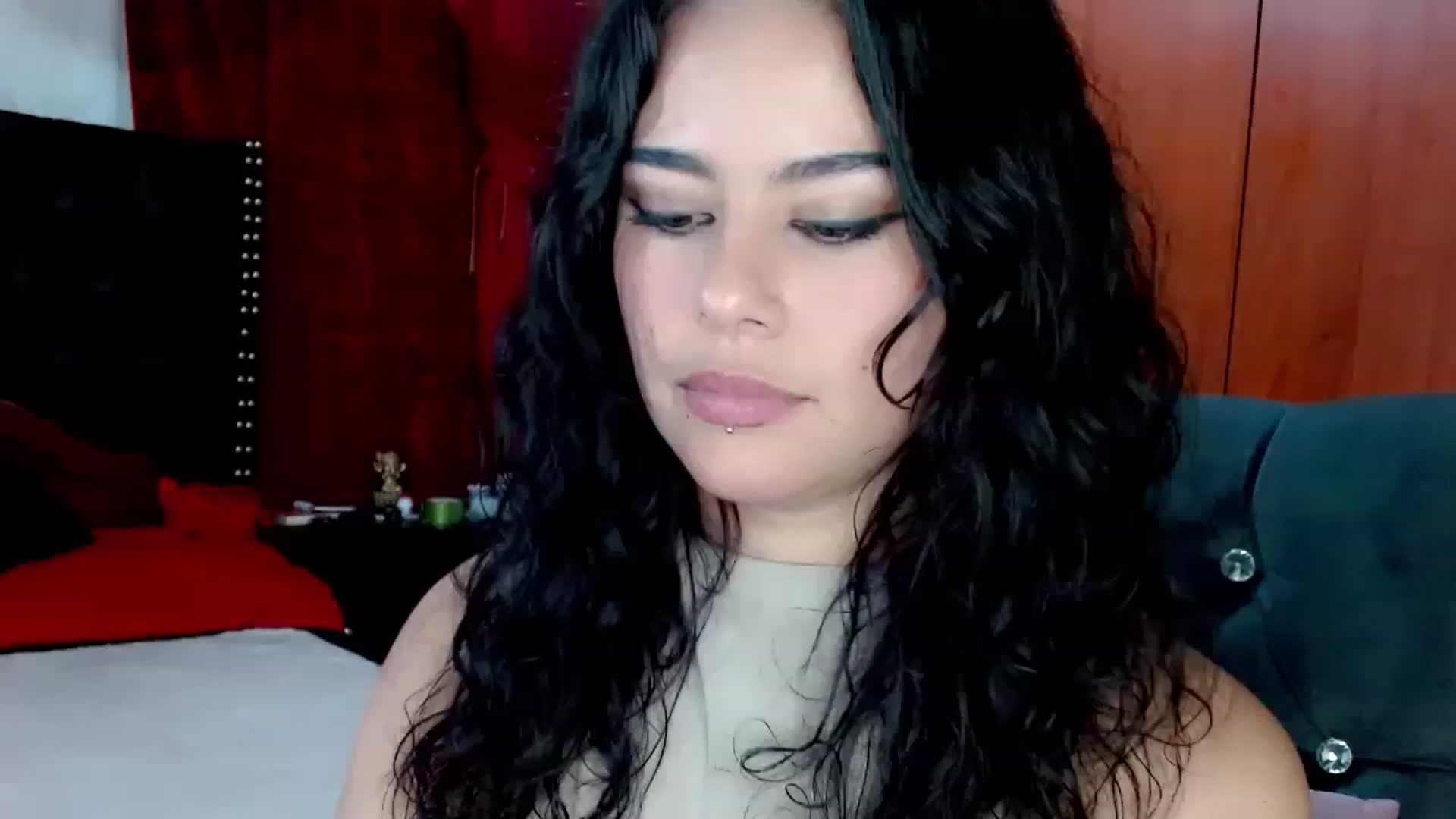 Gallery image thumbnail from Adas_room's myfreecams stream on, 04/12/2023, 08:23 image 17 of 20