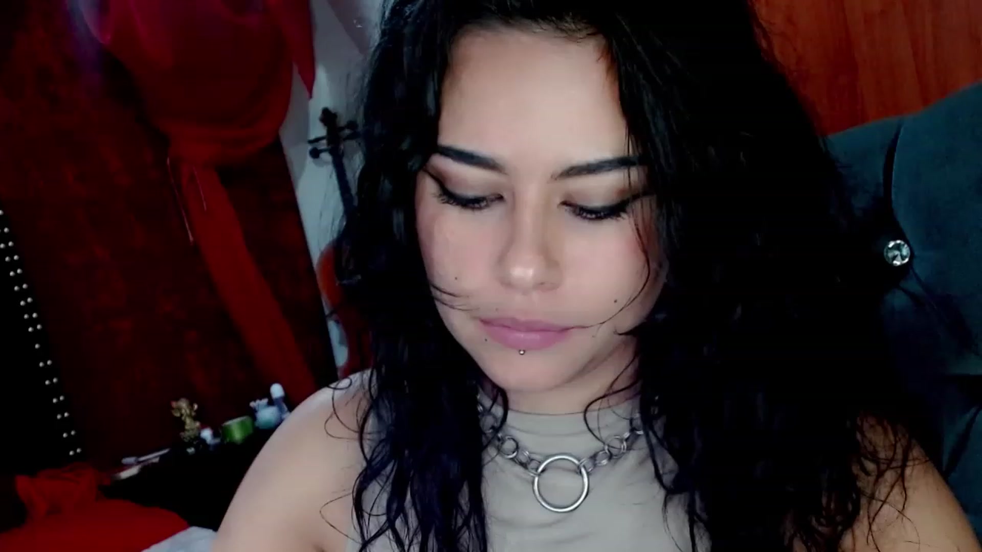 Gallery image thumbnail from Adas_room's myfreecams stream on, 04/12/2023, 10:57 image 8 of 20