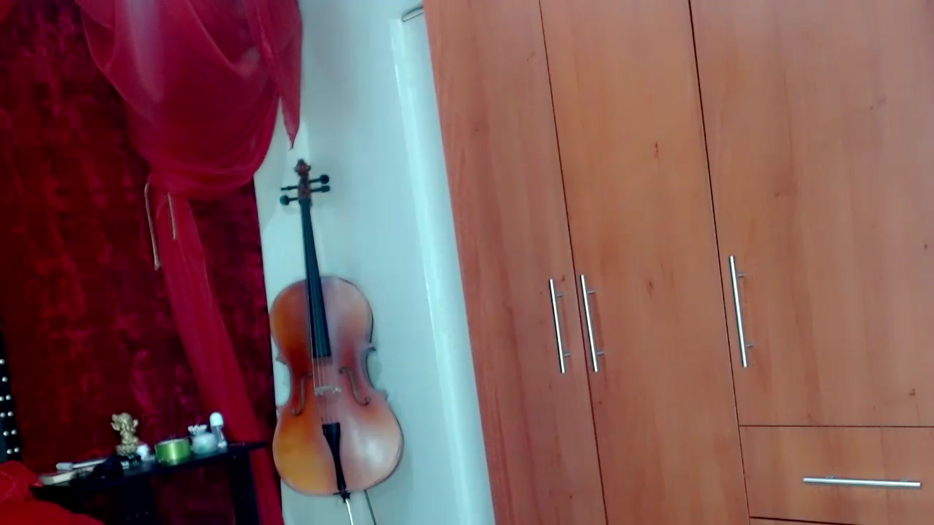 Gallery image thumbnail from Adas_room's myfreecams stream on, 04/12/2023, 10:57 image 14 of 20