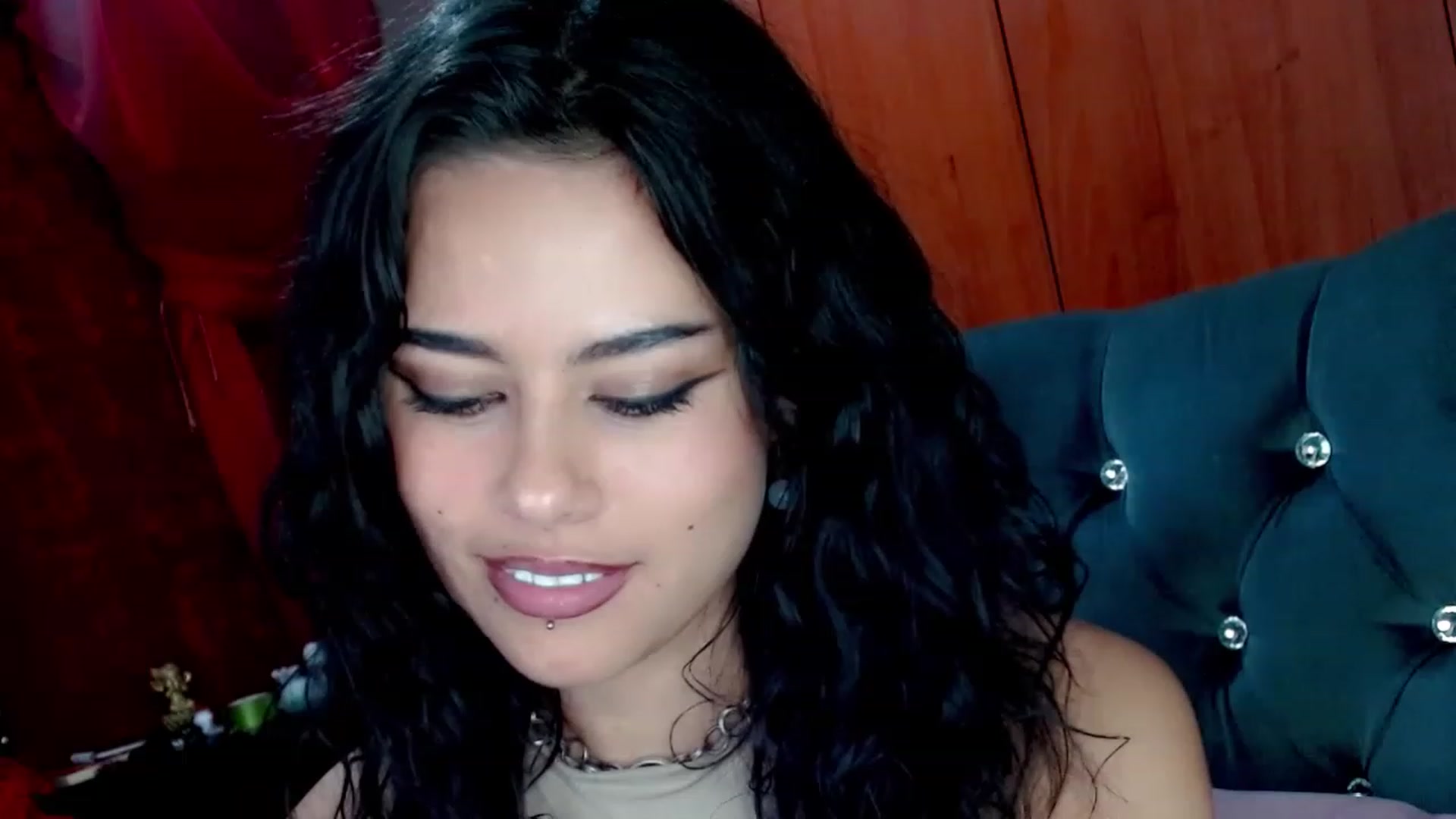 Gallery image thumbnail from Adas_room's myfreecams stream on, 04/12/2023, 10:57 image 15 of 20