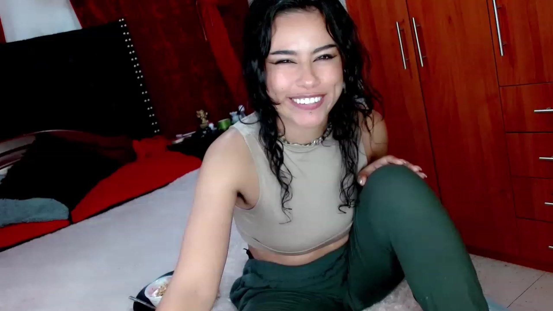 Gallery image thumbnail from Adas_room's myfreecams stream on, 04/12/2023, 11:48 image 2 of 20