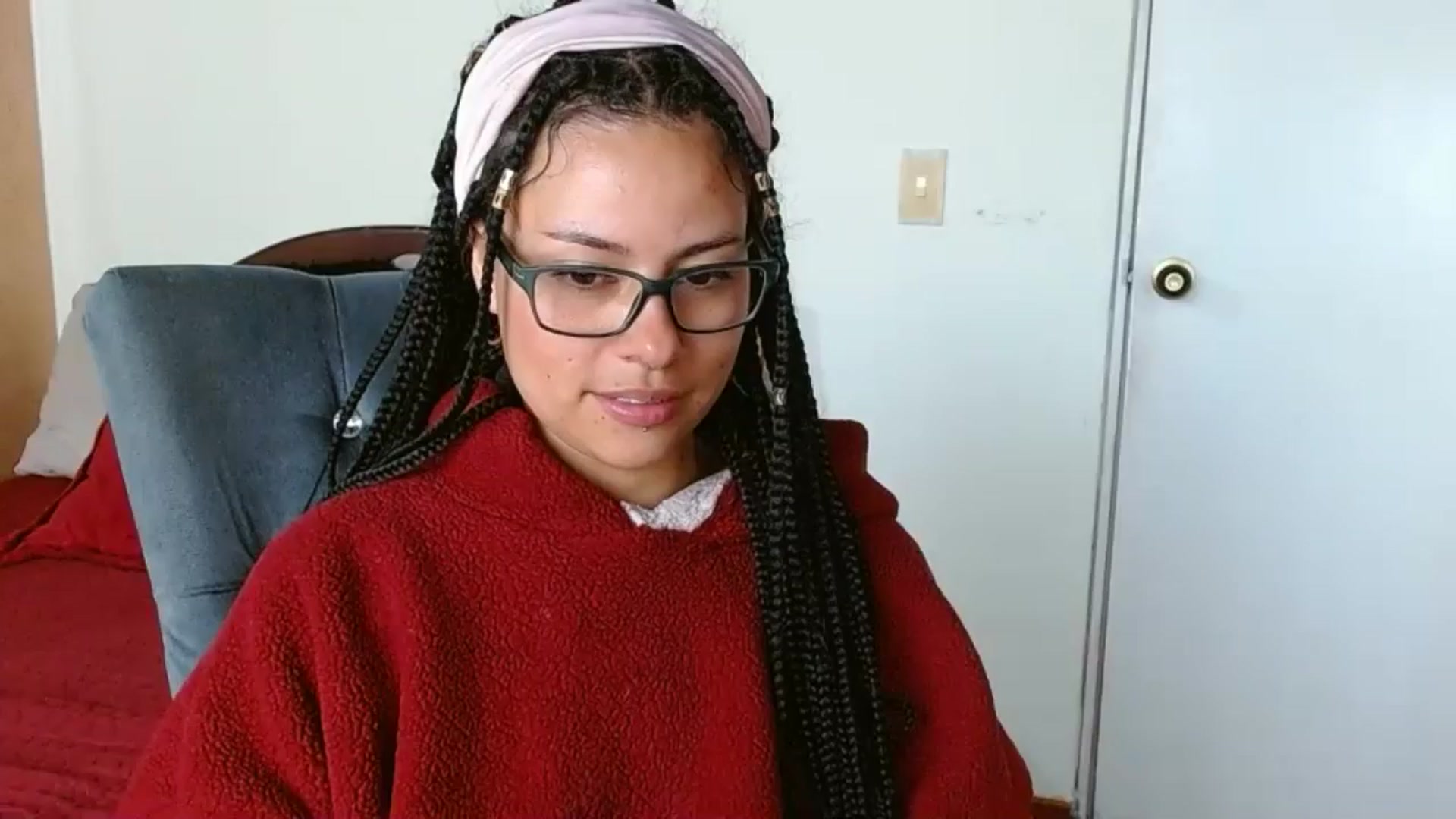 Gallery image thumbnail from Adas_room's myfreecams stream on, 06/18/2024, 12:38 image 7 of 20