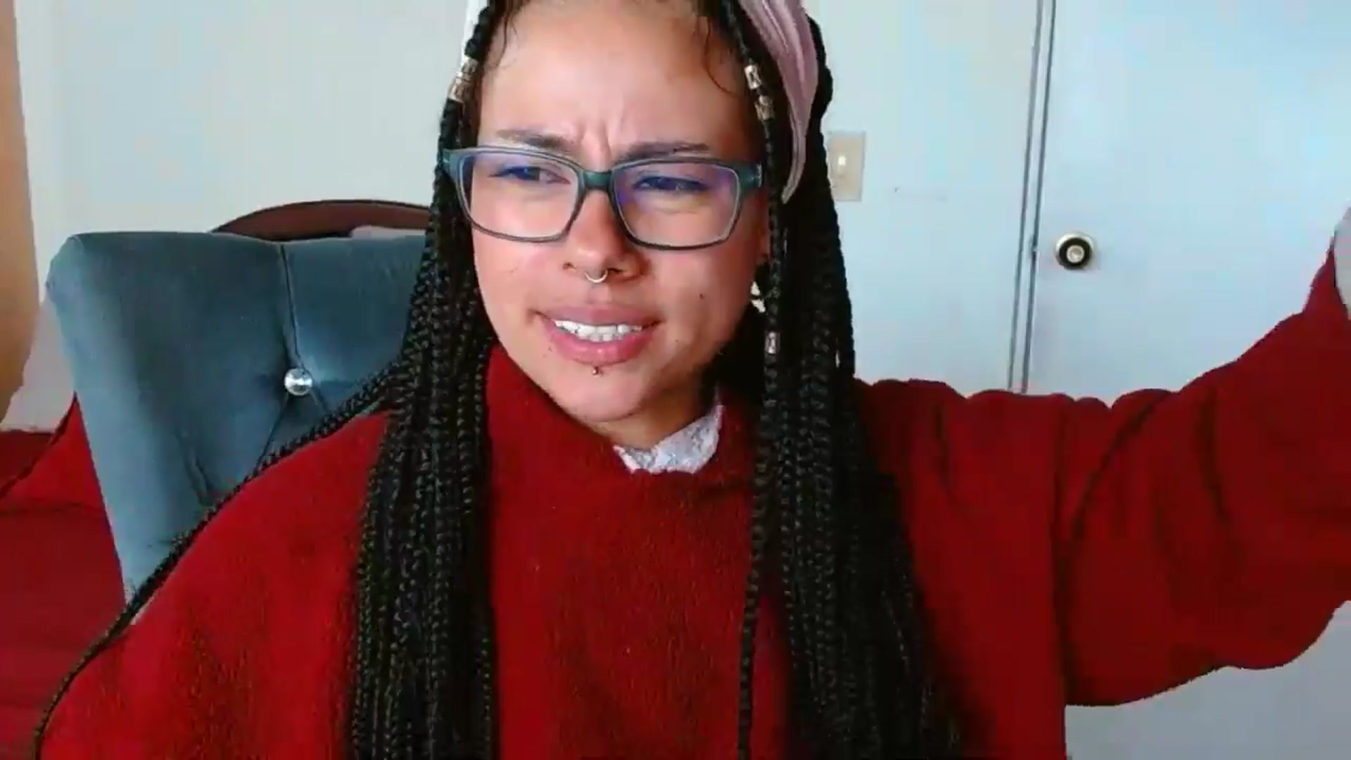Gallery image thumbnail from Adas_room's myfreecams stream on, 06/18/2024, 12:38 image 19 of 20
