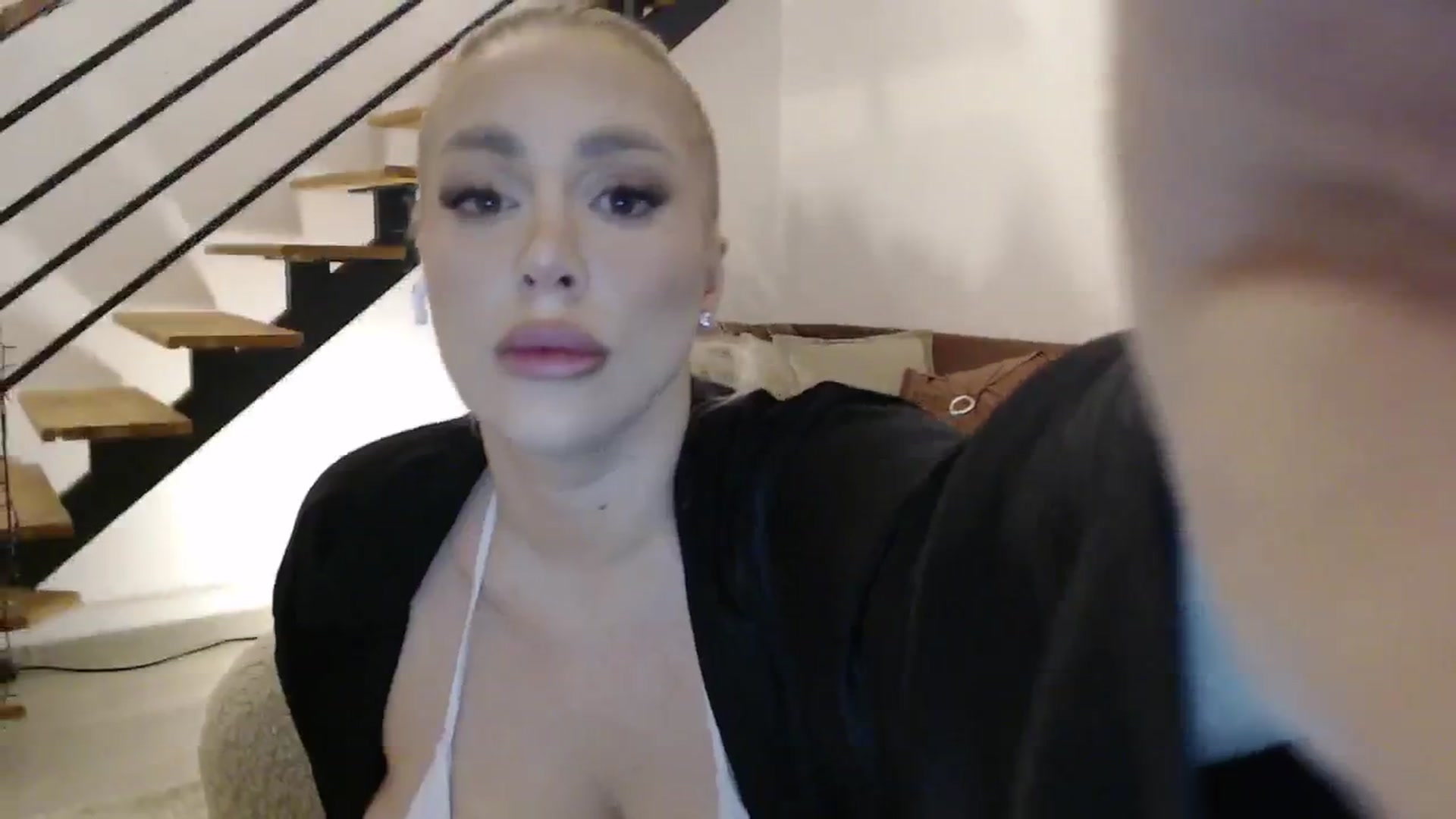 Gallery image thumbnail from Addasweet23's myfreecams stream on, 04/29/2024, 01:15 image 10 of 20