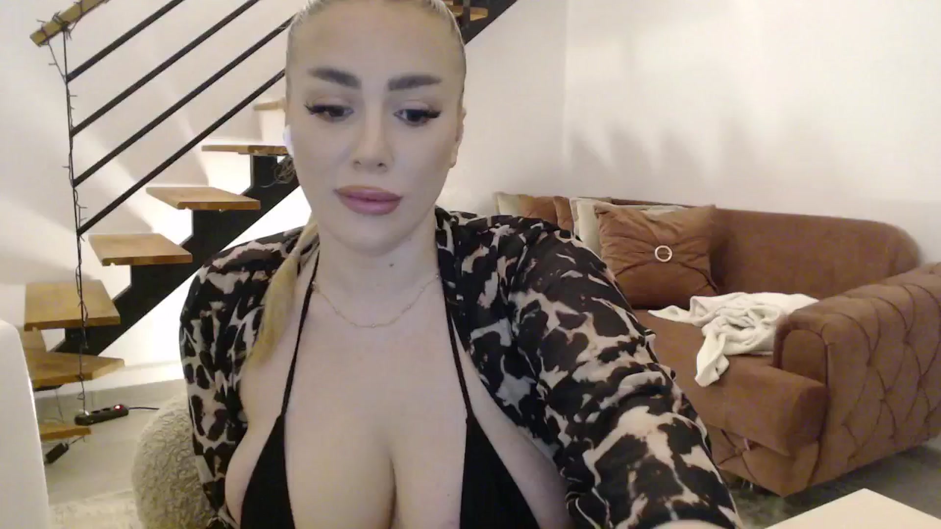 Gallery image thumbnail from Addasweet23's myfreecams stream on, 05/22/2024, 14:36 image 19 of 20