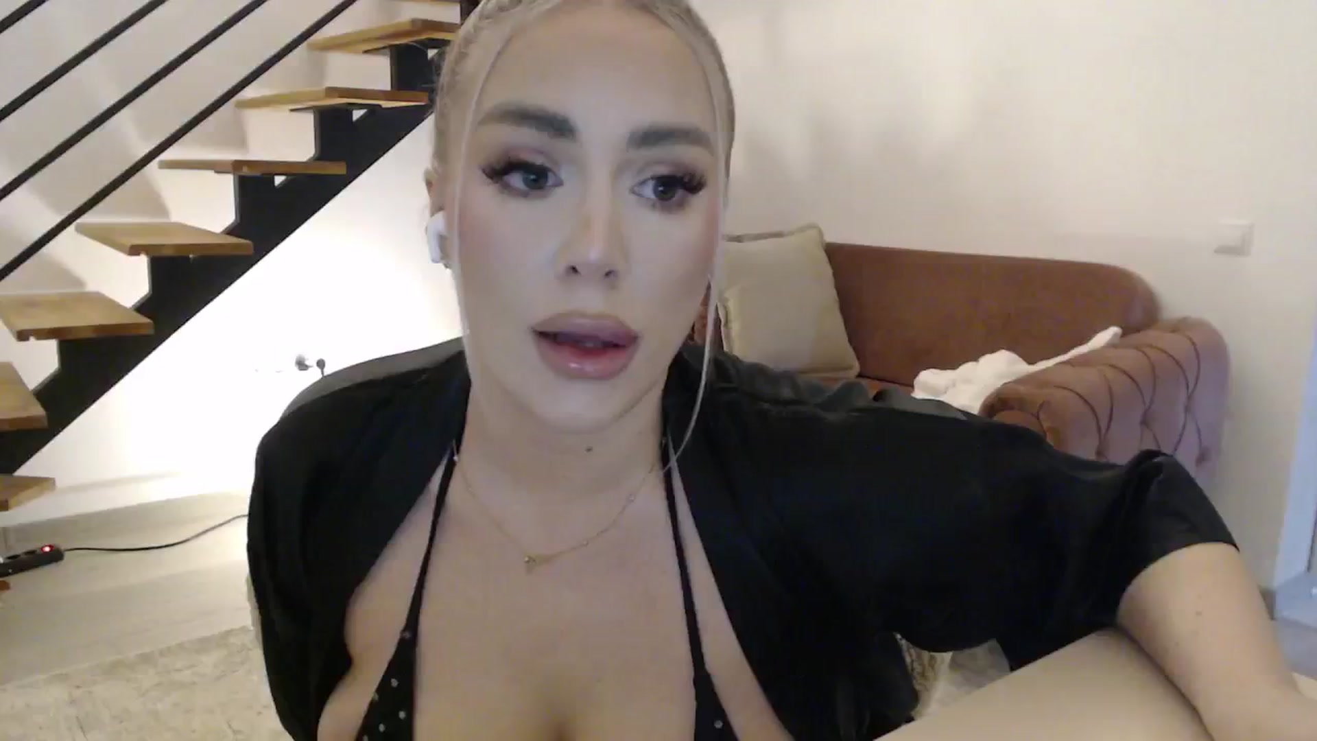 Gallery image thumbnail from Addasweet23's myfreecams stream on, 05/24/2024, 19:44 image 13 of 20