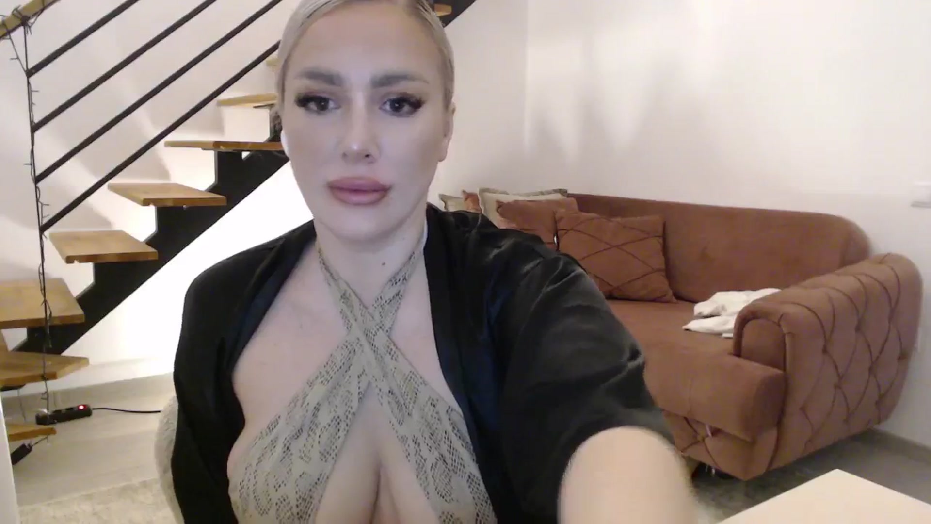 Gallery image thumbnail from Addasweet23's myfreecams stream on, 05/27/2024, 10:43 image 15 of 20