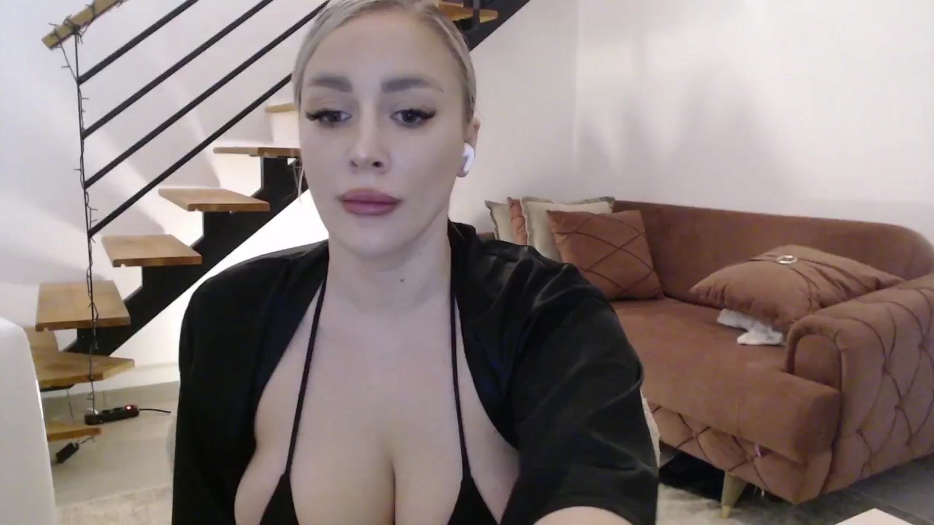 Gallery image thumbnail from Addasweet23's myfreecams stream on, 05/27/2024, 15:43 image 19 of 20