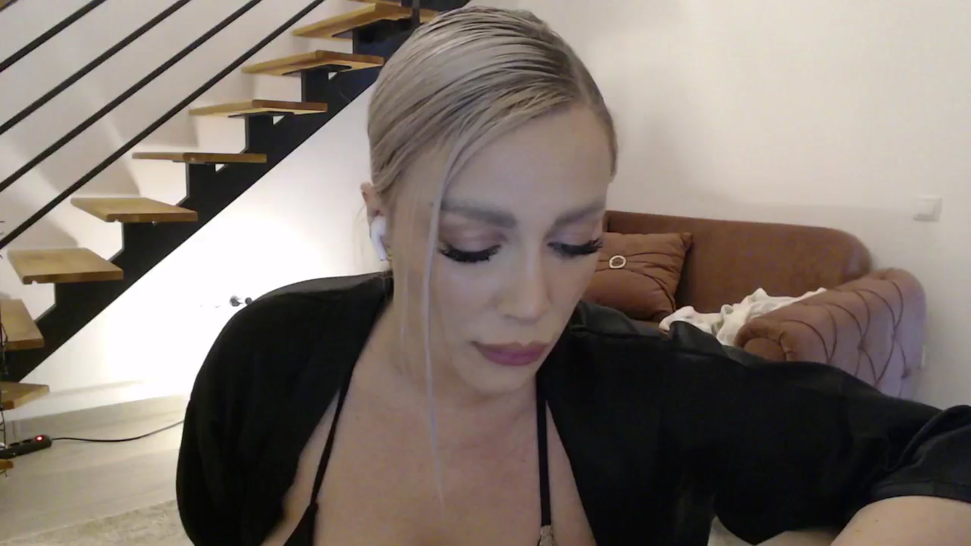 Gallery image thumbnail from Addasweet23's myfreecams stream on, 05/29/2024, 18:43 image 1 of 20
