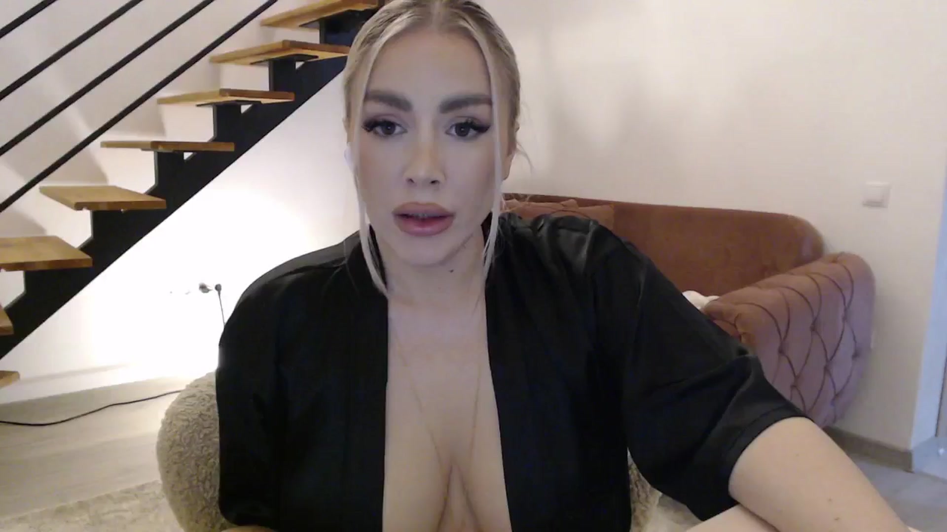 Gallery image thumbnail from Addasweet23's myfreecams stream on, 06/01/2024, 19:38 image 18 of 20