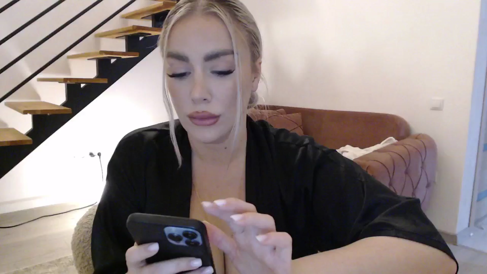 Gallery image thumbnail from Addasweet23's myfreecams stream on, 06/01/2024, 21:28 image 11 of 20