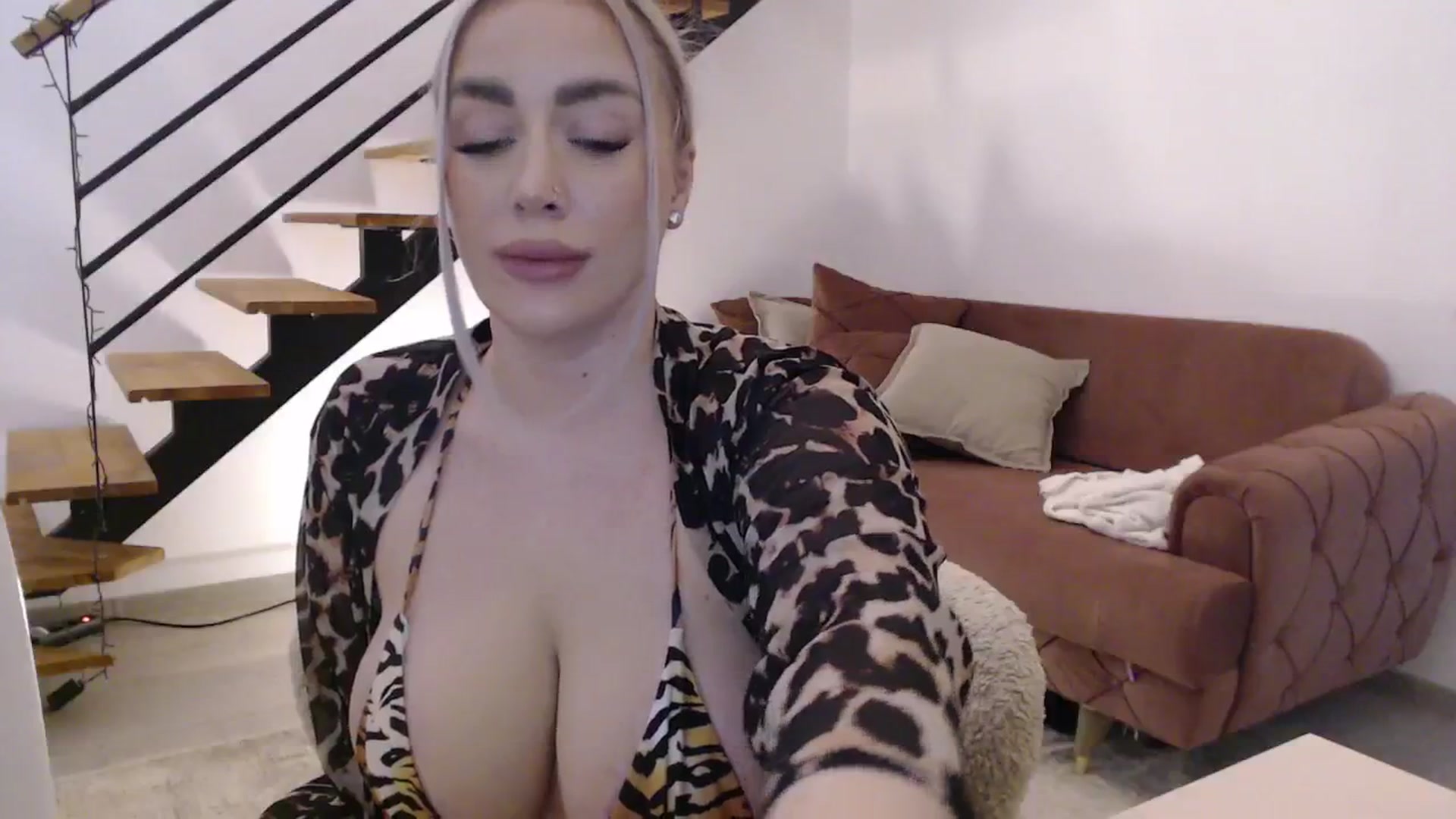 Gallery image thumbnail from Addasweet23's myfreecams stream on, 06/06/2024, 15:09 image 6 of 20