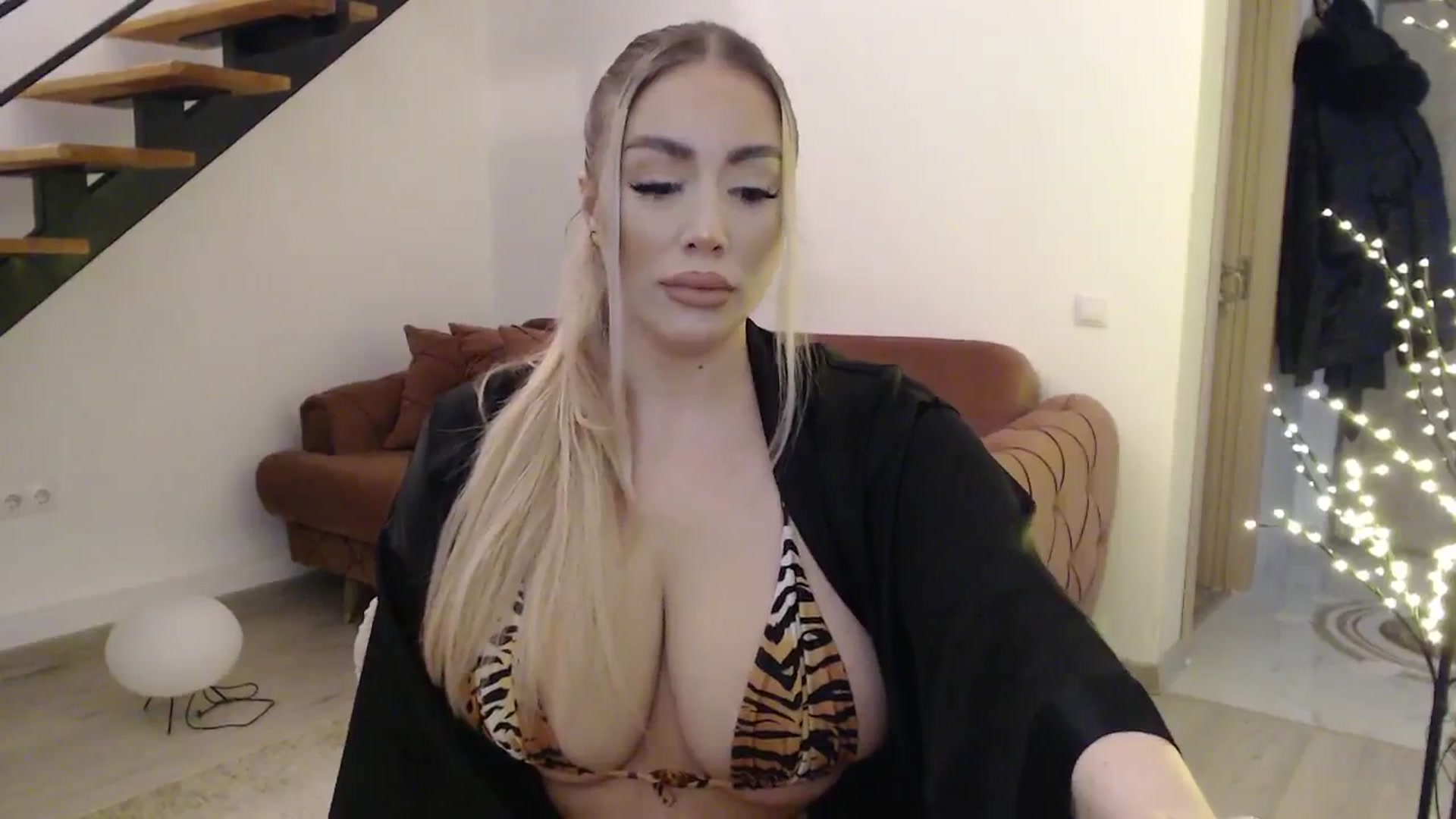 Gallery image thumbnail from Addasweet23's myfreecams stream on, 02/26/2025, 13:27 image 15 of 20