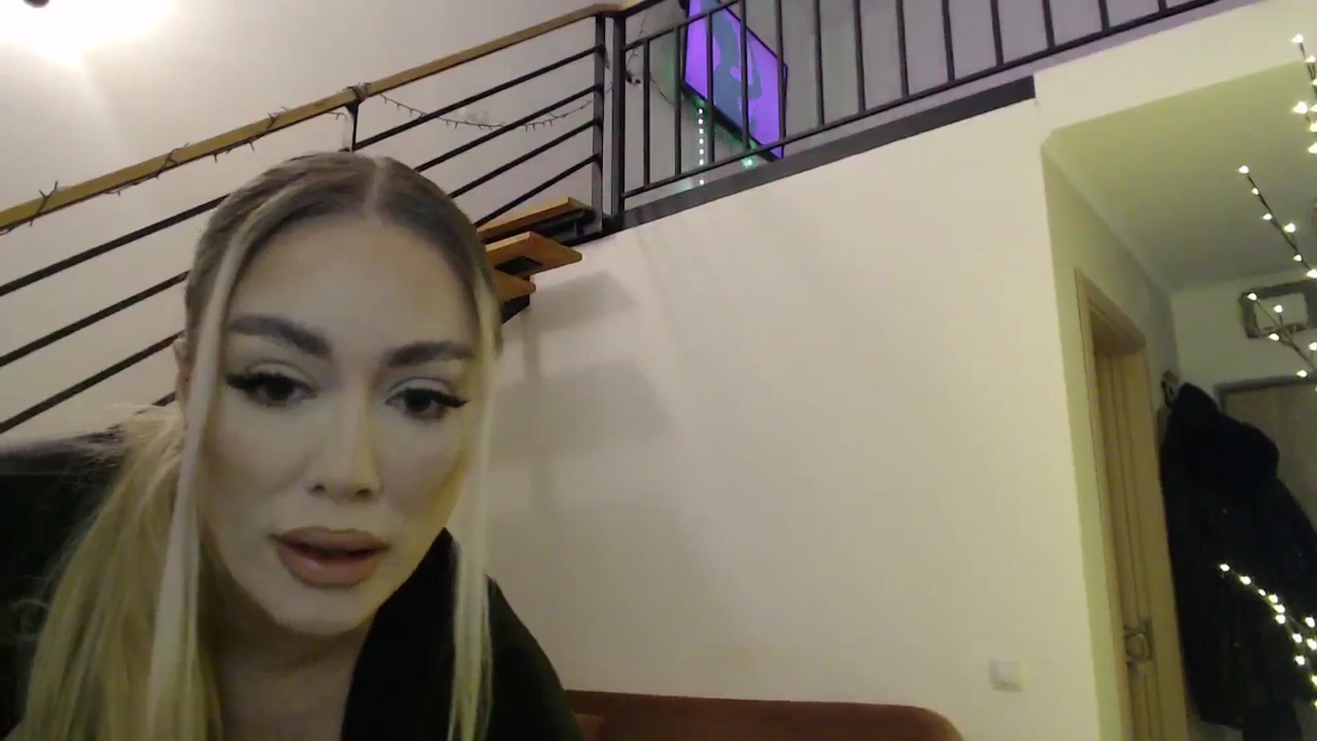 Gallery image thumbnail from Addasweet23's myfreecams stream on, 03/03/2025, 14:13 image 7 of 20