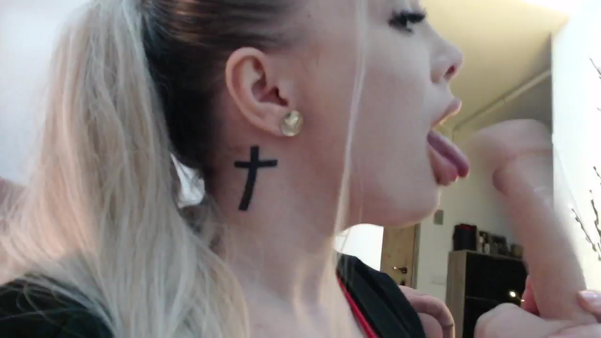 Gallery image thumbnail from Addasweet23's myfreecams stream on, 03/03/2025, 17:20 image 10 of 20