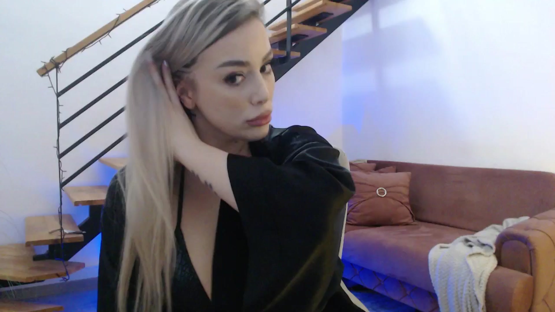 Gallery image thumbnail from Addasweet23's myfreecams stream on, 04/19/2025, 17:17 image 10 of 20