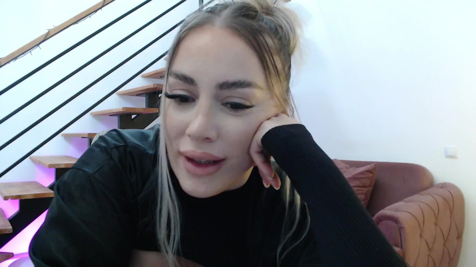 Gallery image thumbnail from Addasweet23's myfreecams stream on, 05/13/2025, 15:06 image 17 of 20