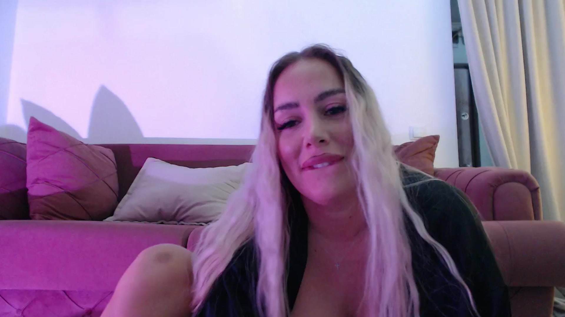 Gallery image thumbnail from Addasweet23's myfreecams stream on, 07/02/2025, 13:06 image 5 of 20