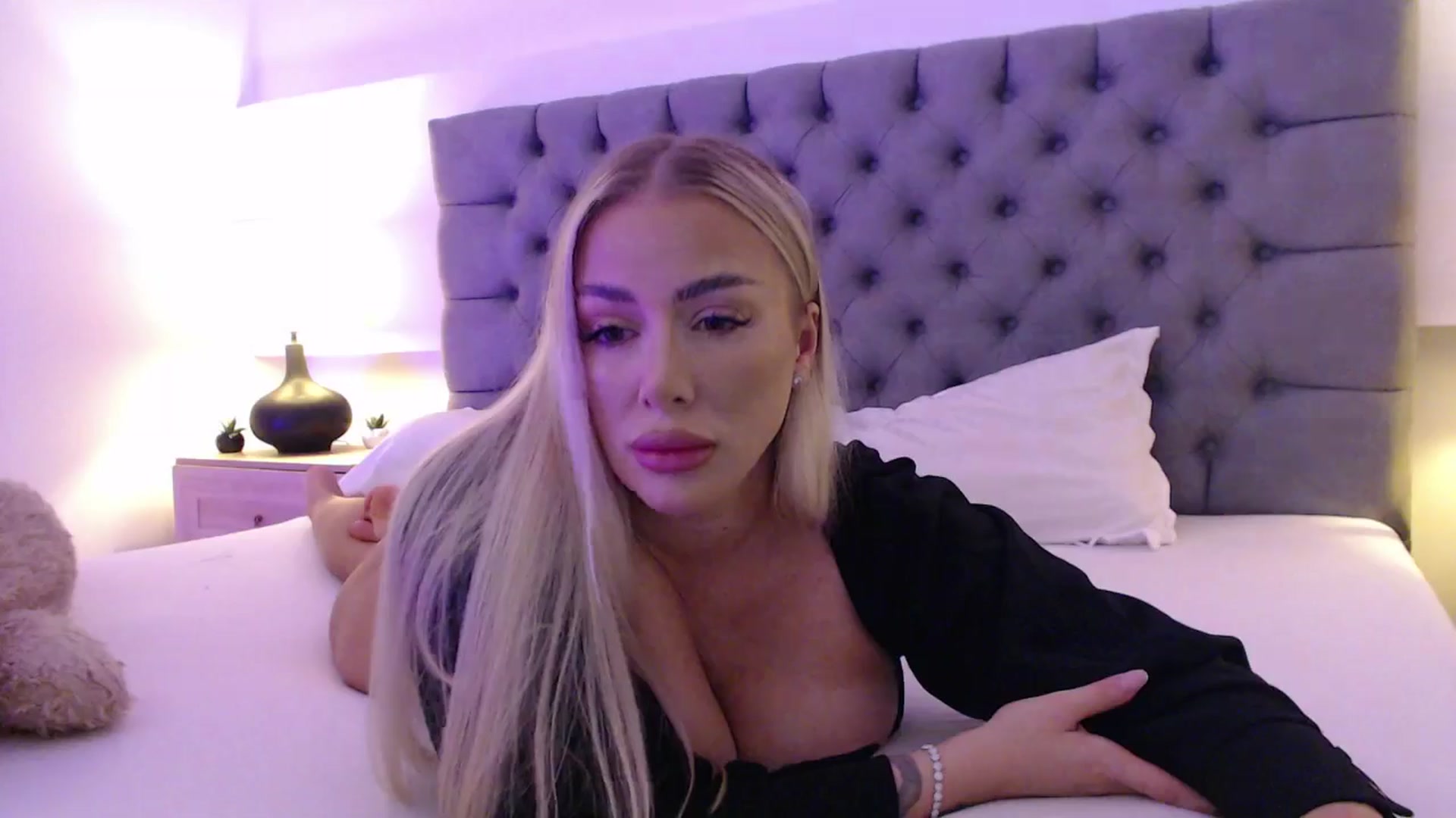 Gallery image thumbnail from Addasweet23's myfreecams stream on, 10/12/2025, 09:19 image 19 of 20