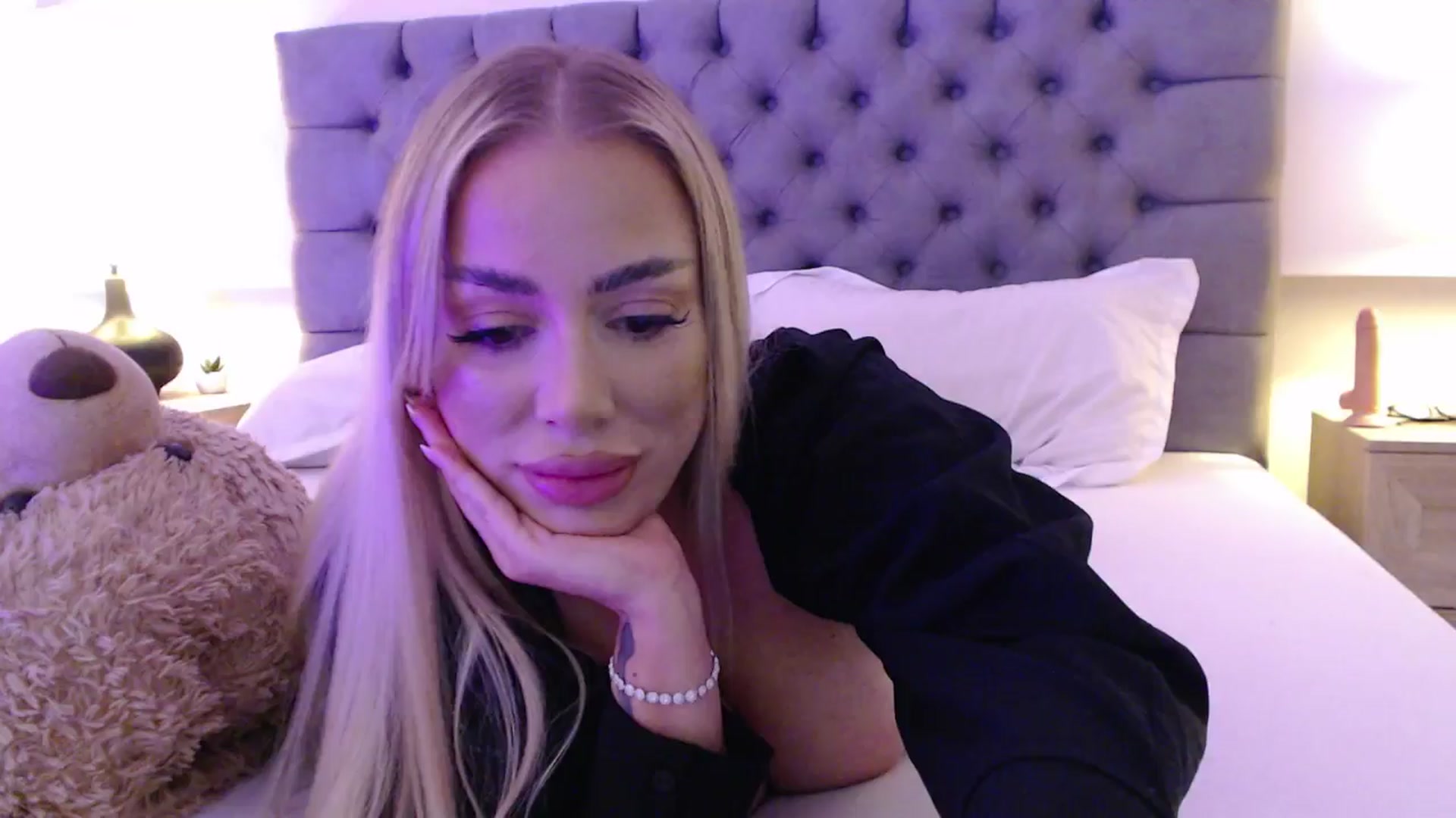 Gallery image thumbnail from Addasweet23's myfreecams stream on, 10/12/2025, 11:04 image 9 of 20