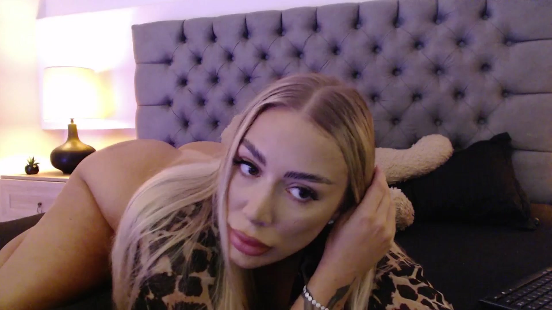 Gallery image thumbnail from Addasweet23's myfreecams stream on, 10/24/2025, 11:52 image 11 of 20