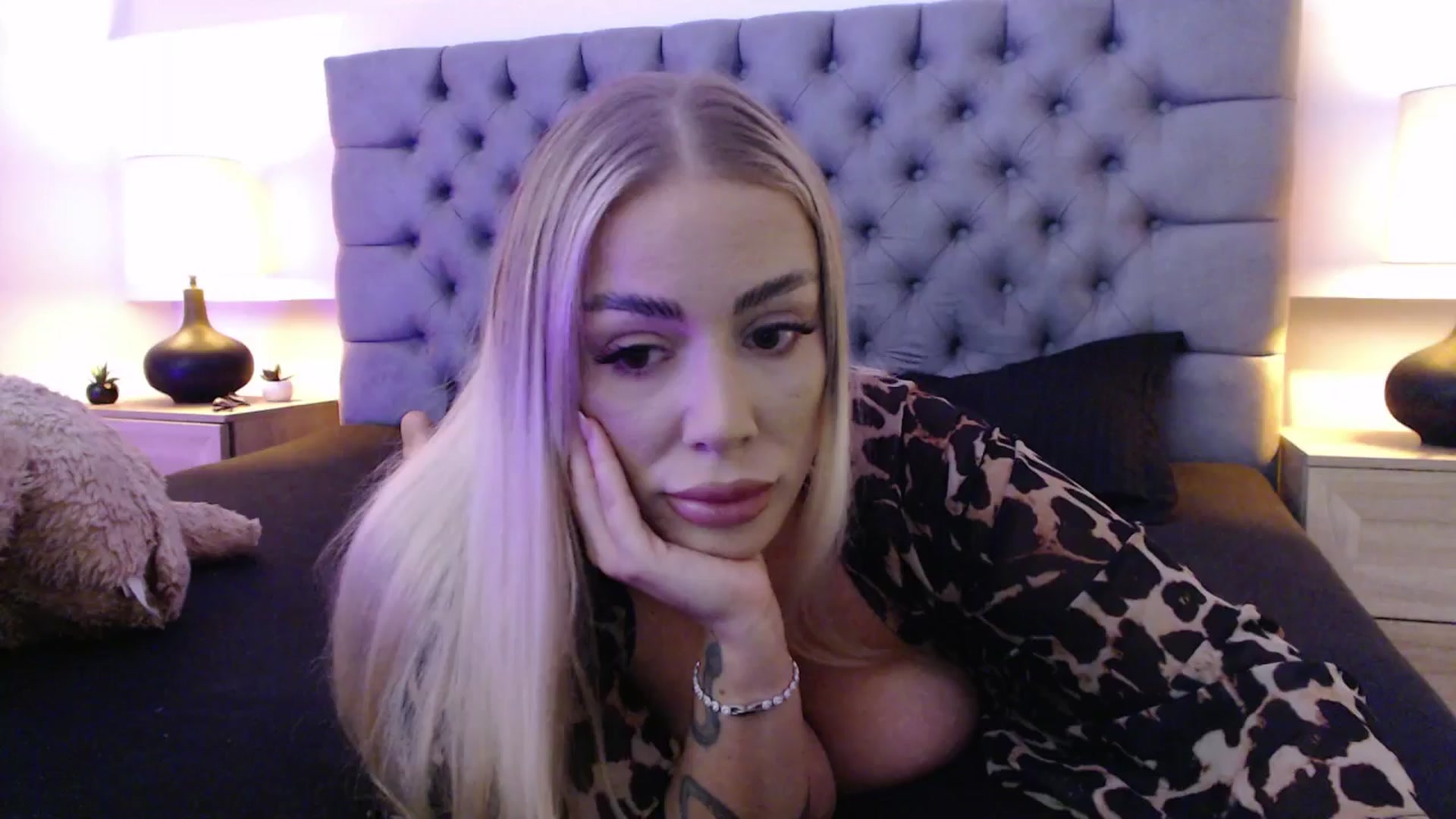 Gallery image thumbnail from Addasweet23's myfreecams stream on, 10/24/2025, 12:20 image 3 of 20