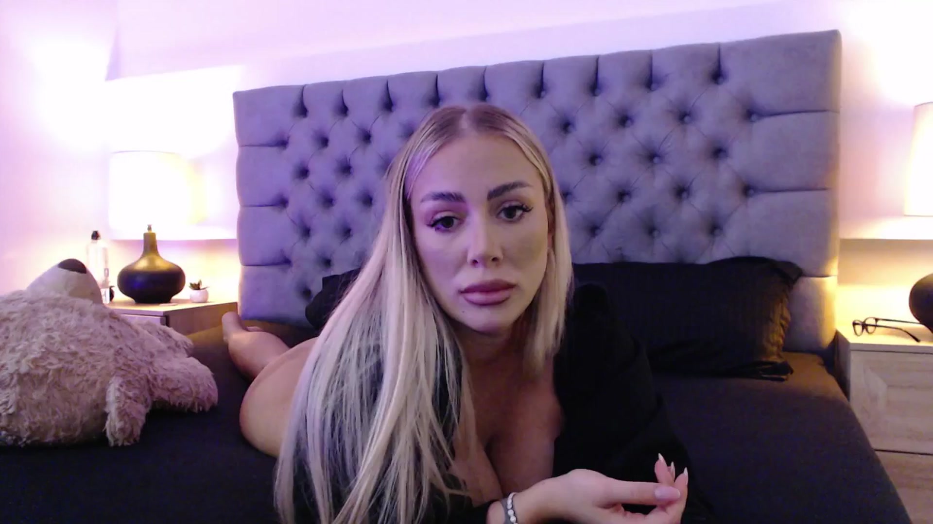 Gallery image thumbnail from Addasweet23's myfreecams stream on, 10/25/2025, 09:41 image 16 of 20