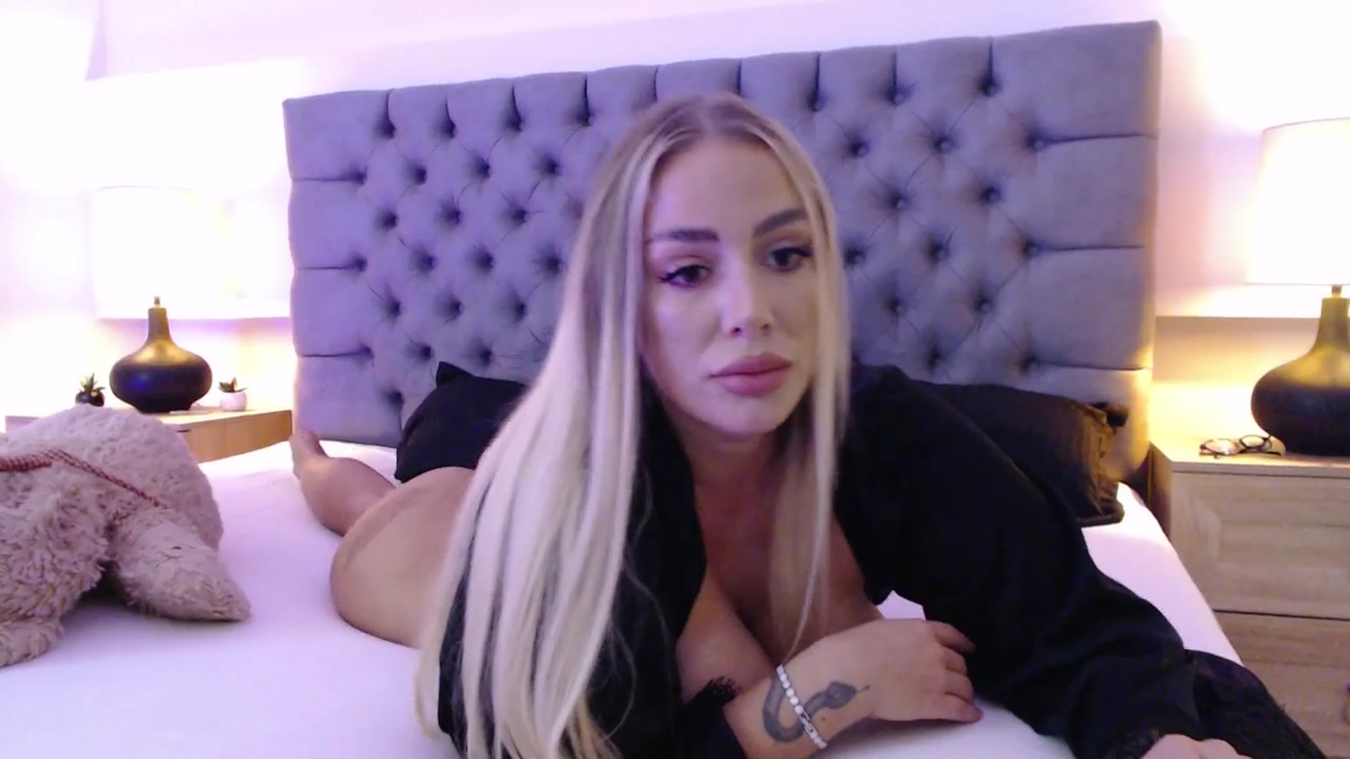 Gallery image thumbnail from Addasweet23's myfreecams stream on, 10/26/2025, 13:30 image 6 of 20