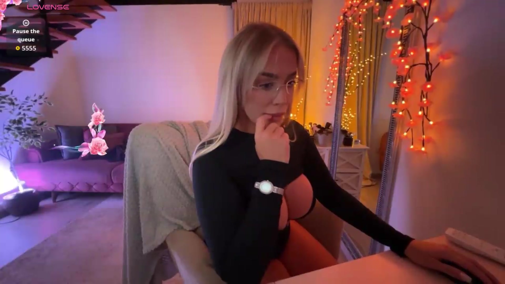 Gallery image thumbnail from Addasweet23's myfreecams stream on, 09/12/2026, 15:00 image 16 of 20