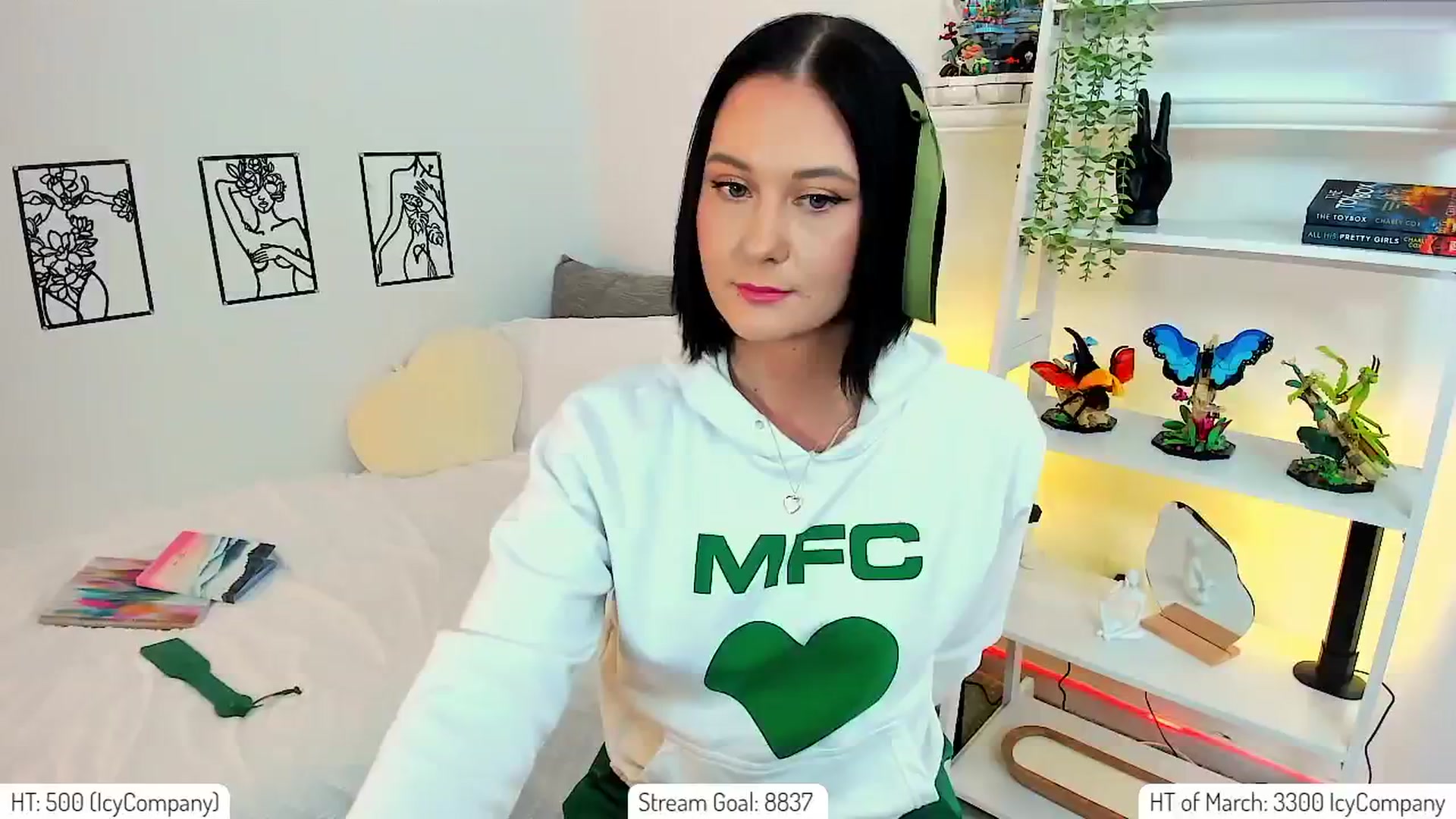 Gallery image thumbnail from AddiLee's myfreecams stream on, 03/08/2024, 21:52 image 11 of 20