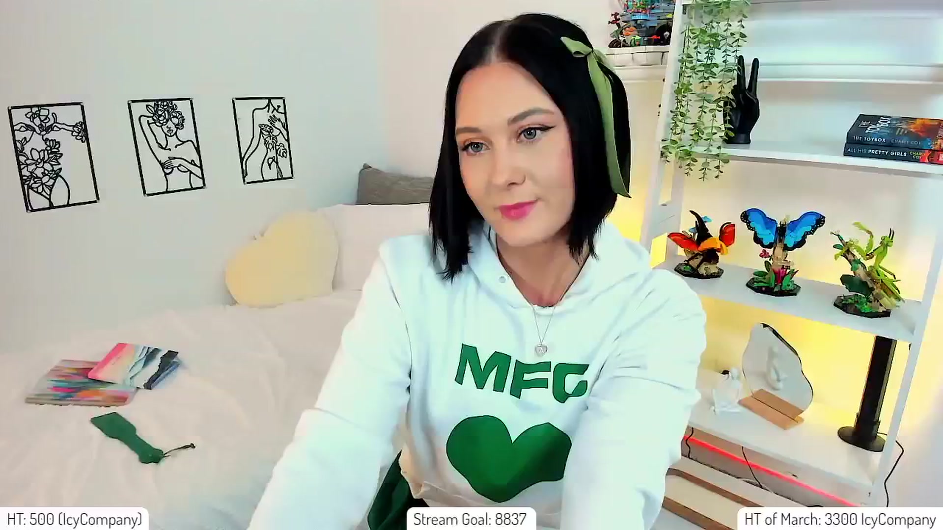 Gallery image thumbnail from AddiLee's myfreecams stream on, 03/08/2024, 21:52 image 2 of 20