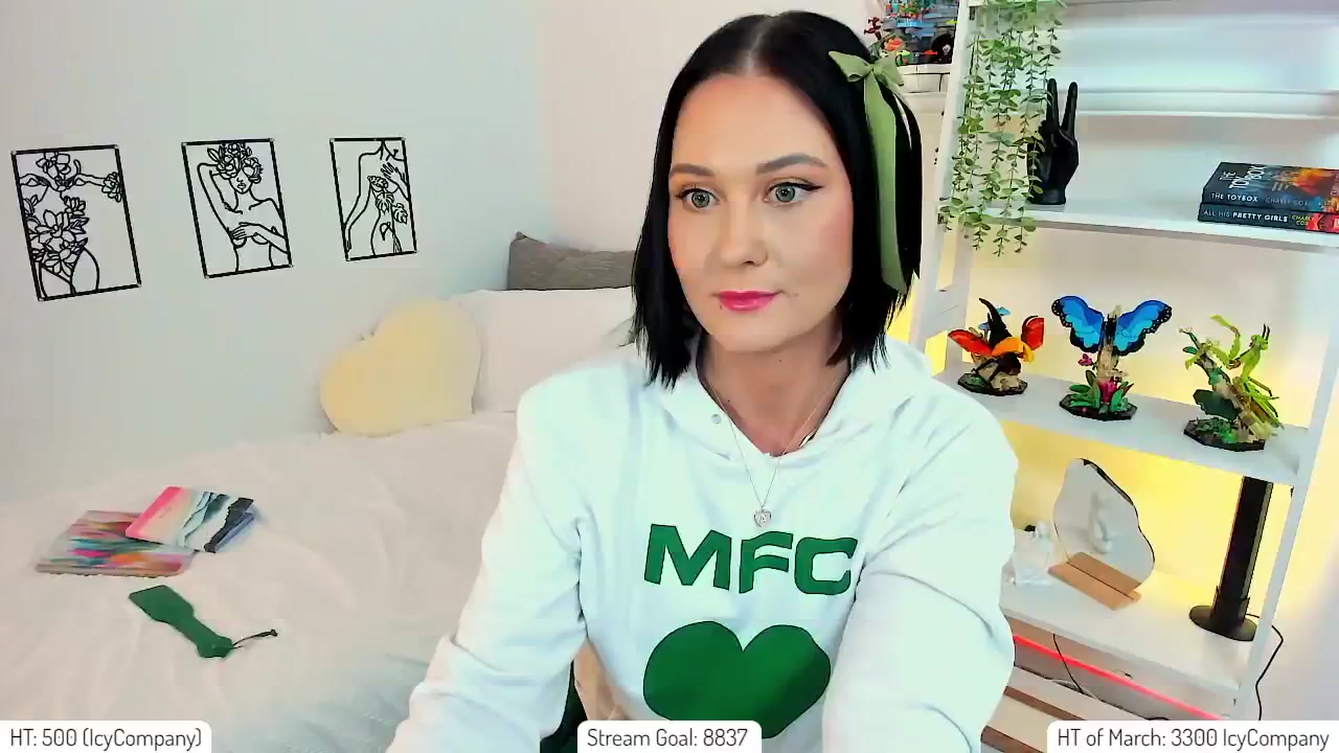 Gallery image thumbnail from AddiLee's myfreecams stream on, 03/08/2024, 21:52 image 16 of 20