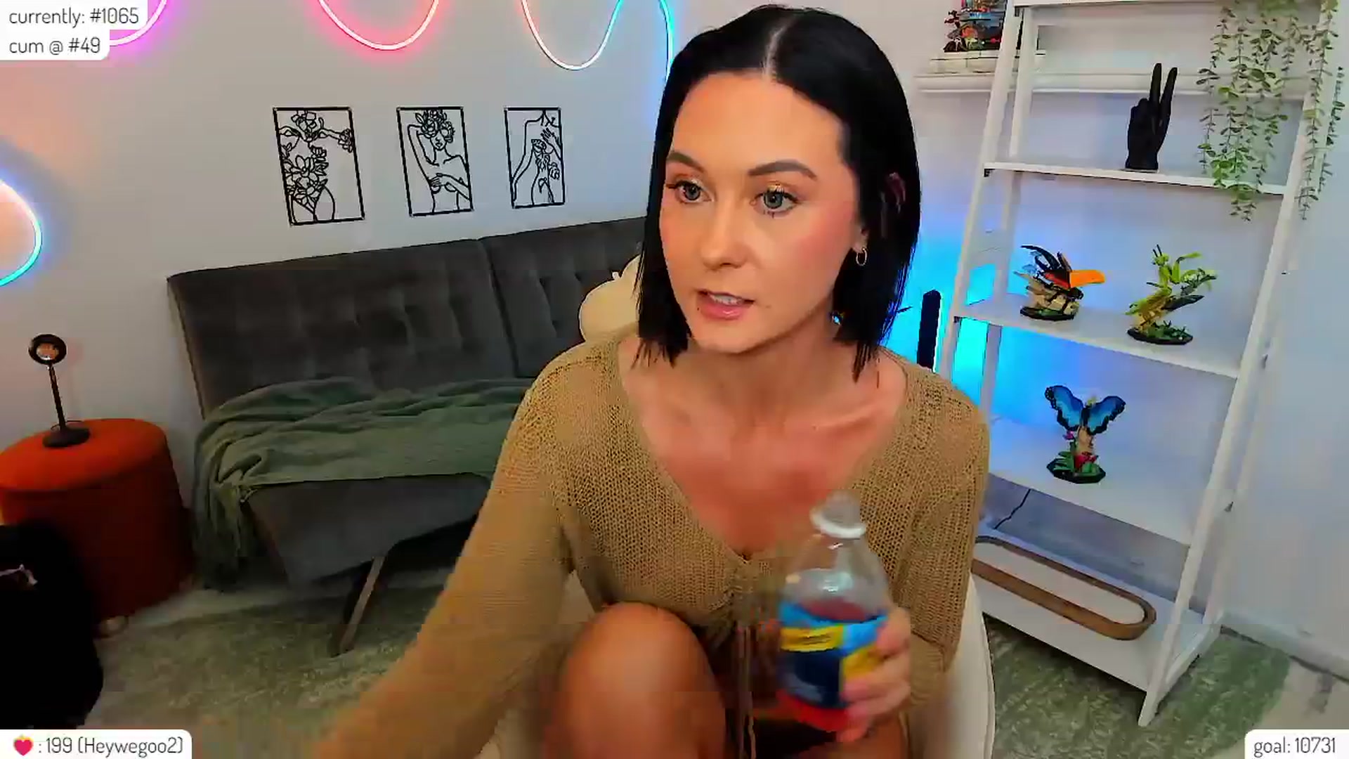Gallery image thumbnail from AddiLee's myfreecams stream on, 06/01/2024, 17:31 image 4 of 20