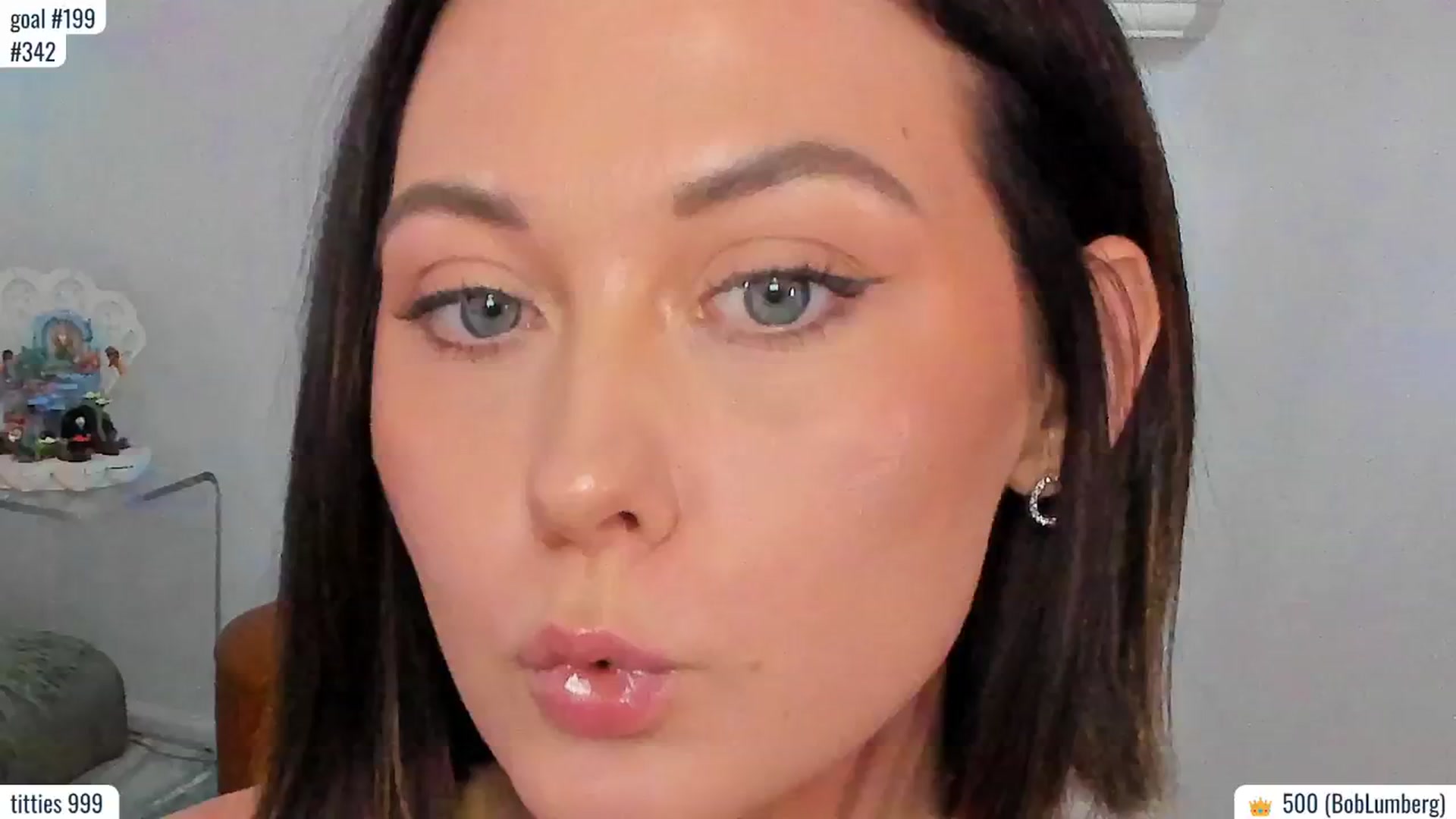 Gallery image thumbnail from AddiLee's myfreecams stream on, 08/03/2024, 20:04 image 4 of 20
