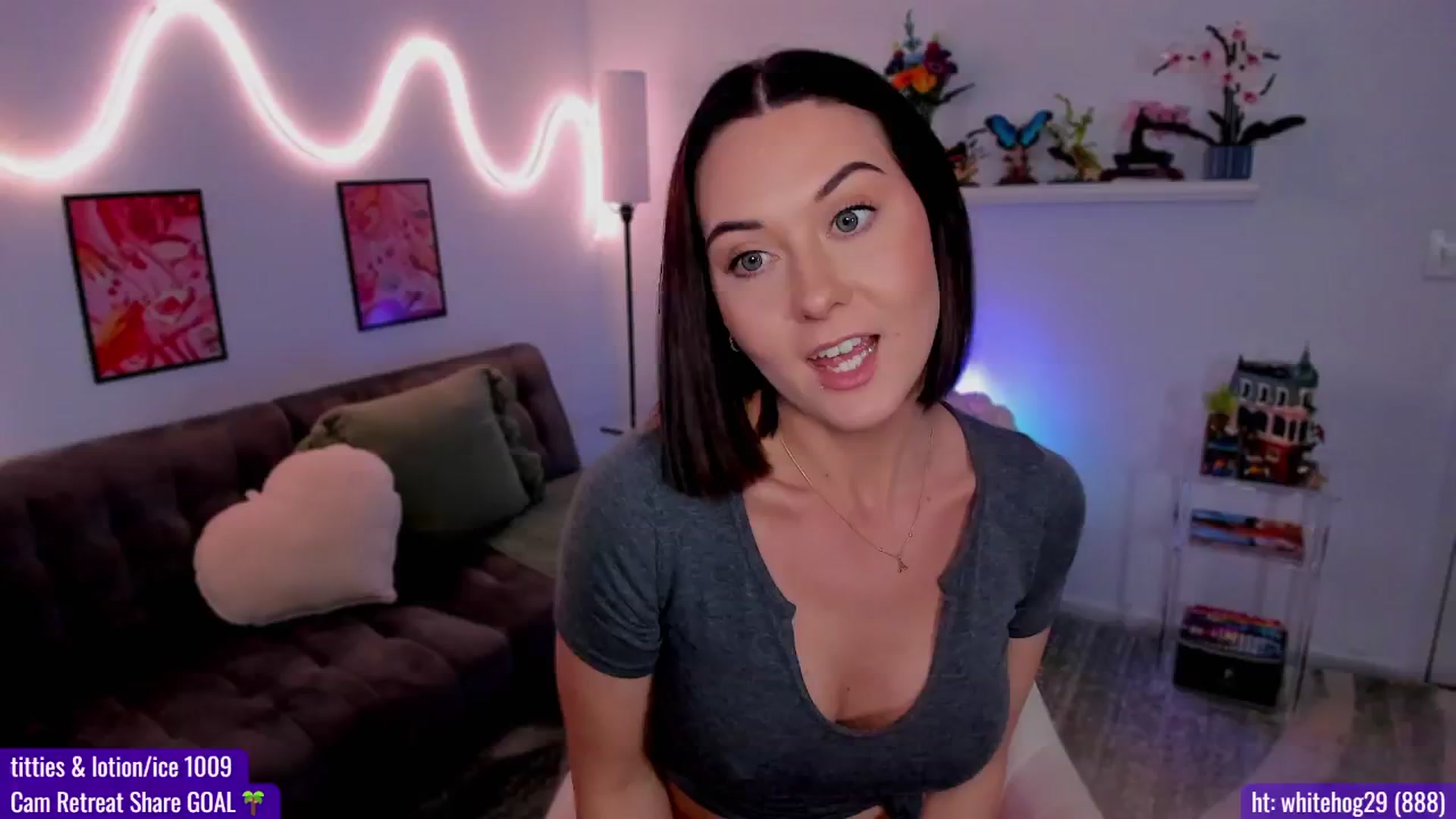Gallery image thumbnail from AddiLee's myfreecams stream on, 09/03/2024, 21:03 image 15 of 20