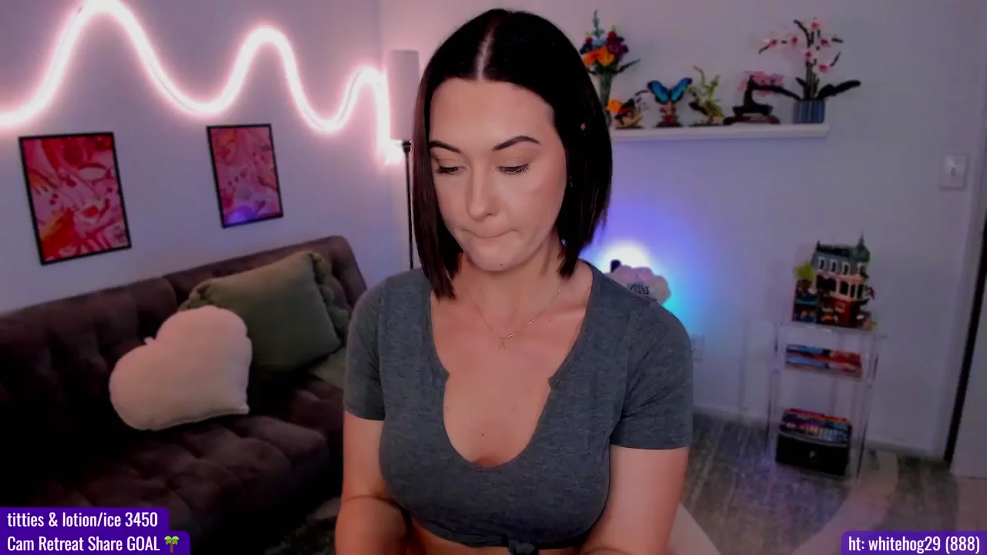 Gallery image thumbnail from AddiLee's myfreecams stream on, 09/03/2024, 21:03 image 4 of 20