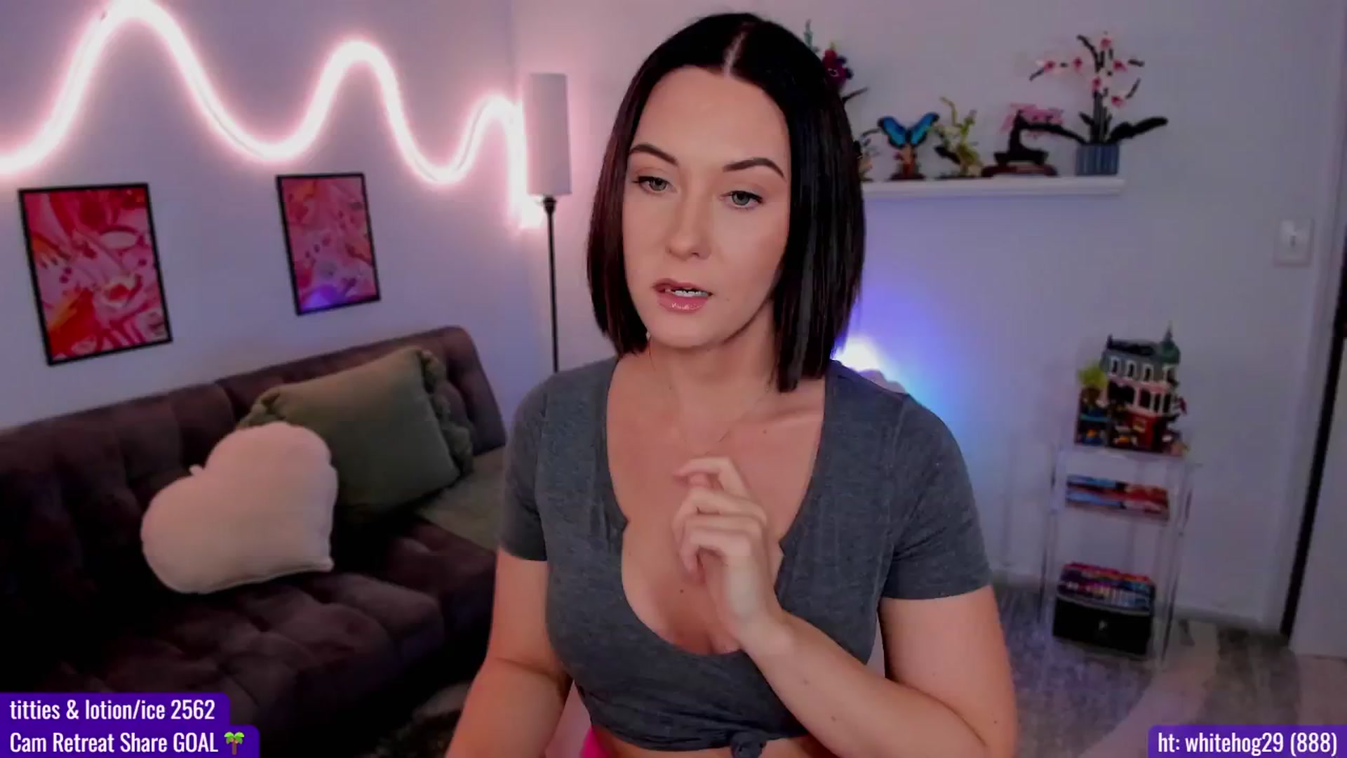 Gallery image thumbnail from AddiLee's myfreecams stream on, 09/03/2024, 21:03 image 7 of 20